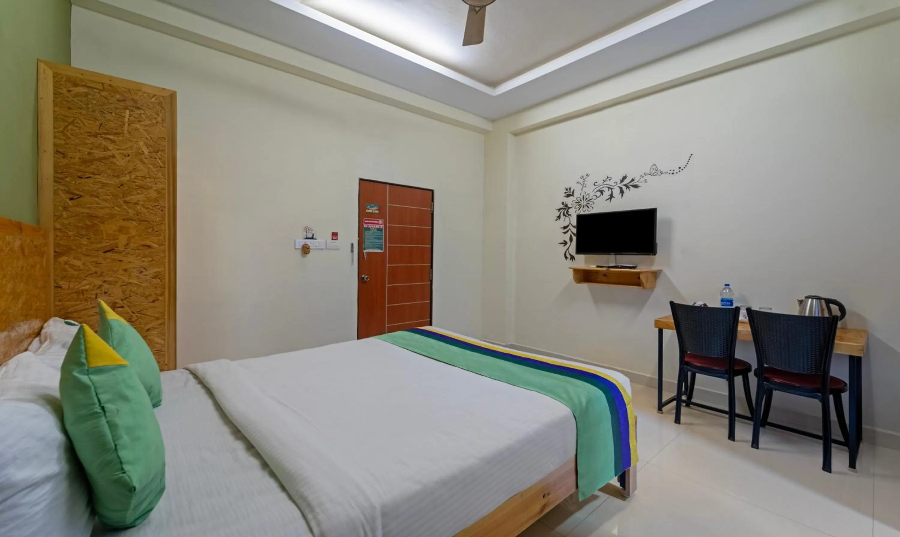 Bed in Treebo Eden Park Hotel, 3 Km From Puducherry Airport