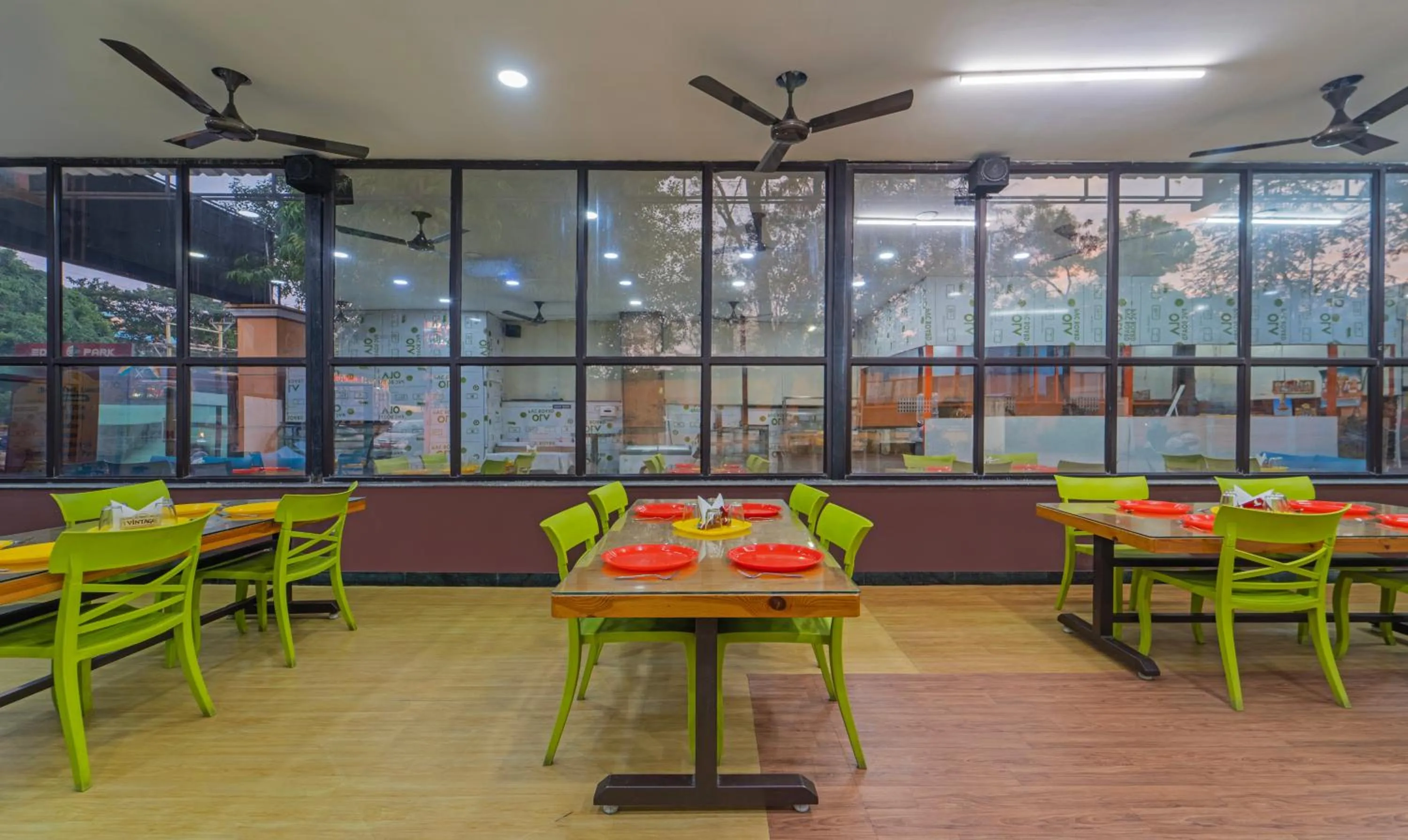 Restaurant/places to eat in Treebo Eden Park Hotel, 3 Km From Puducherry Airport