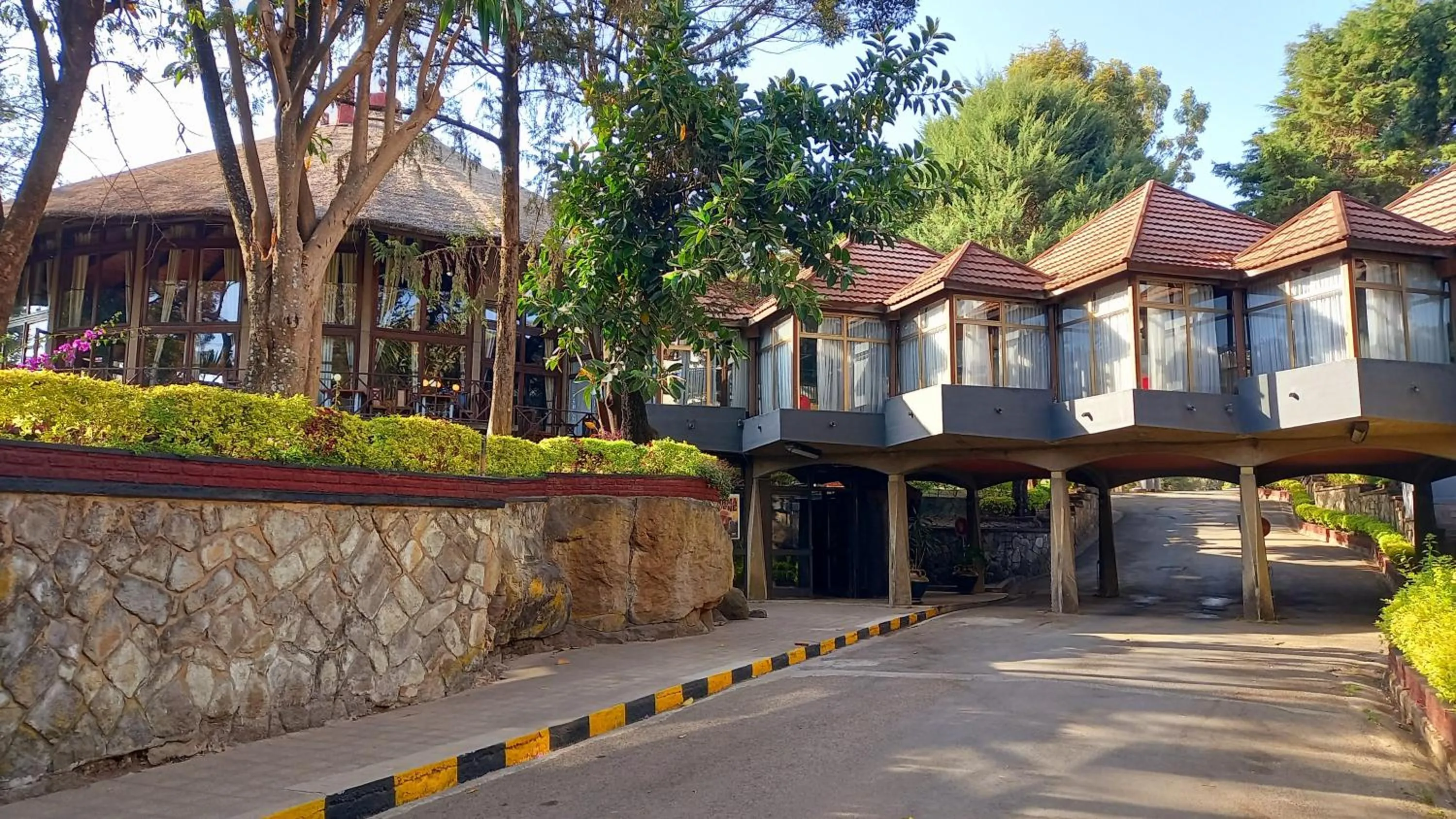 Restaurant/places to eat in GHION HOTEL