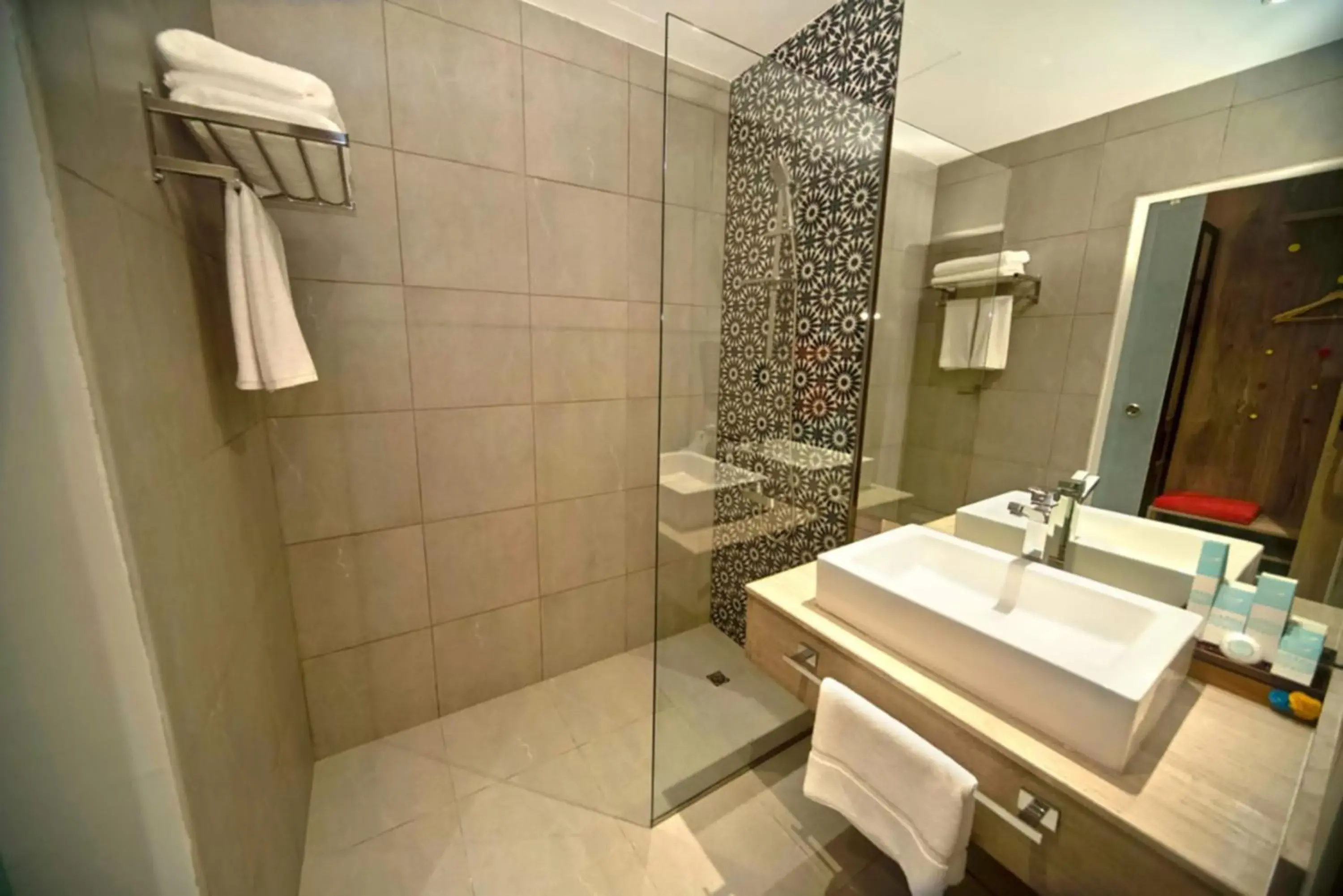 Deluxe King Room City View (includes 25% off F&B) in Kingsgate Canal Hotel by Millennium Deluxe King Room City View (includes 25% off F&B) in Kingsgate Canal Hotel by Millennium