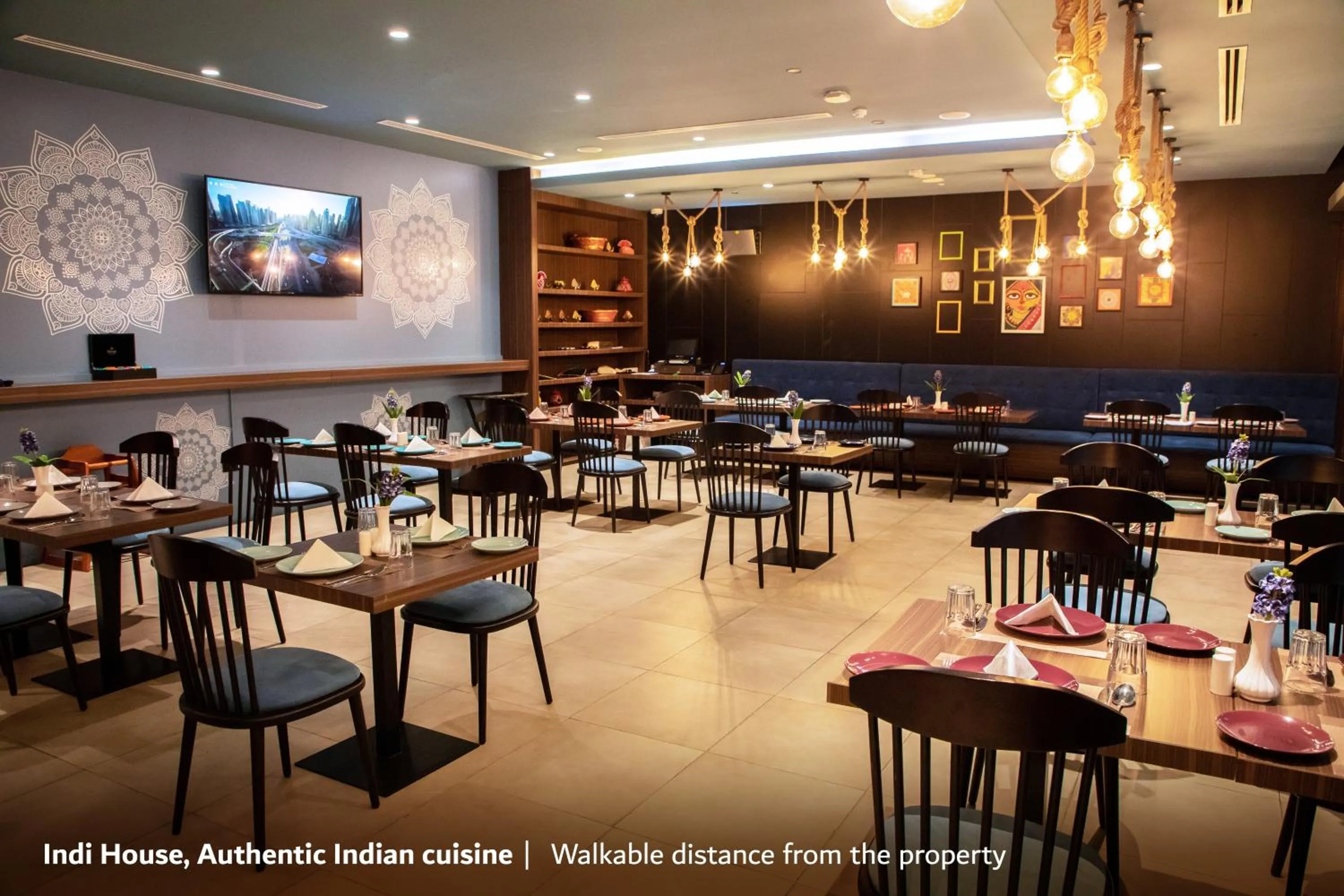 Restaurant/places to eat in Kingsgate Canal Hotel by Millennium