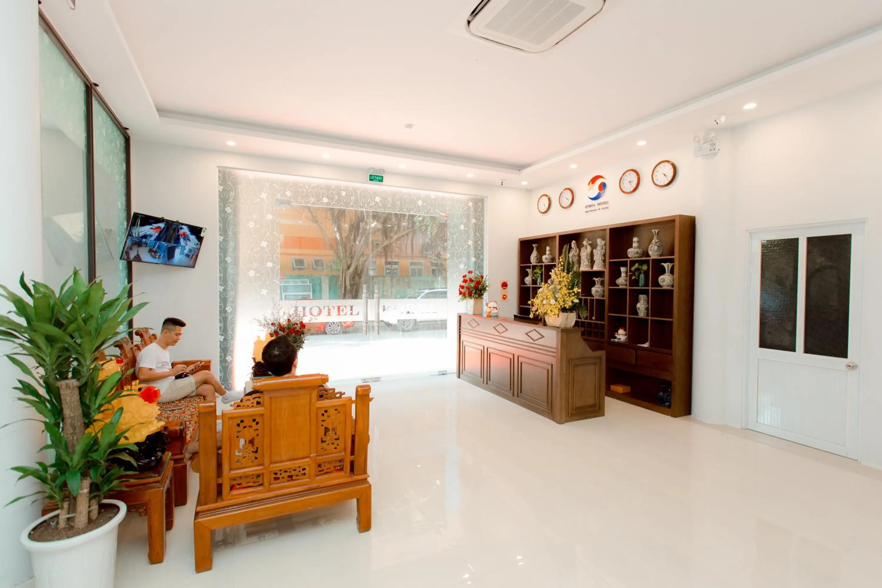 Communal lounge/ TV room in Korea Hotel Bac Giang
