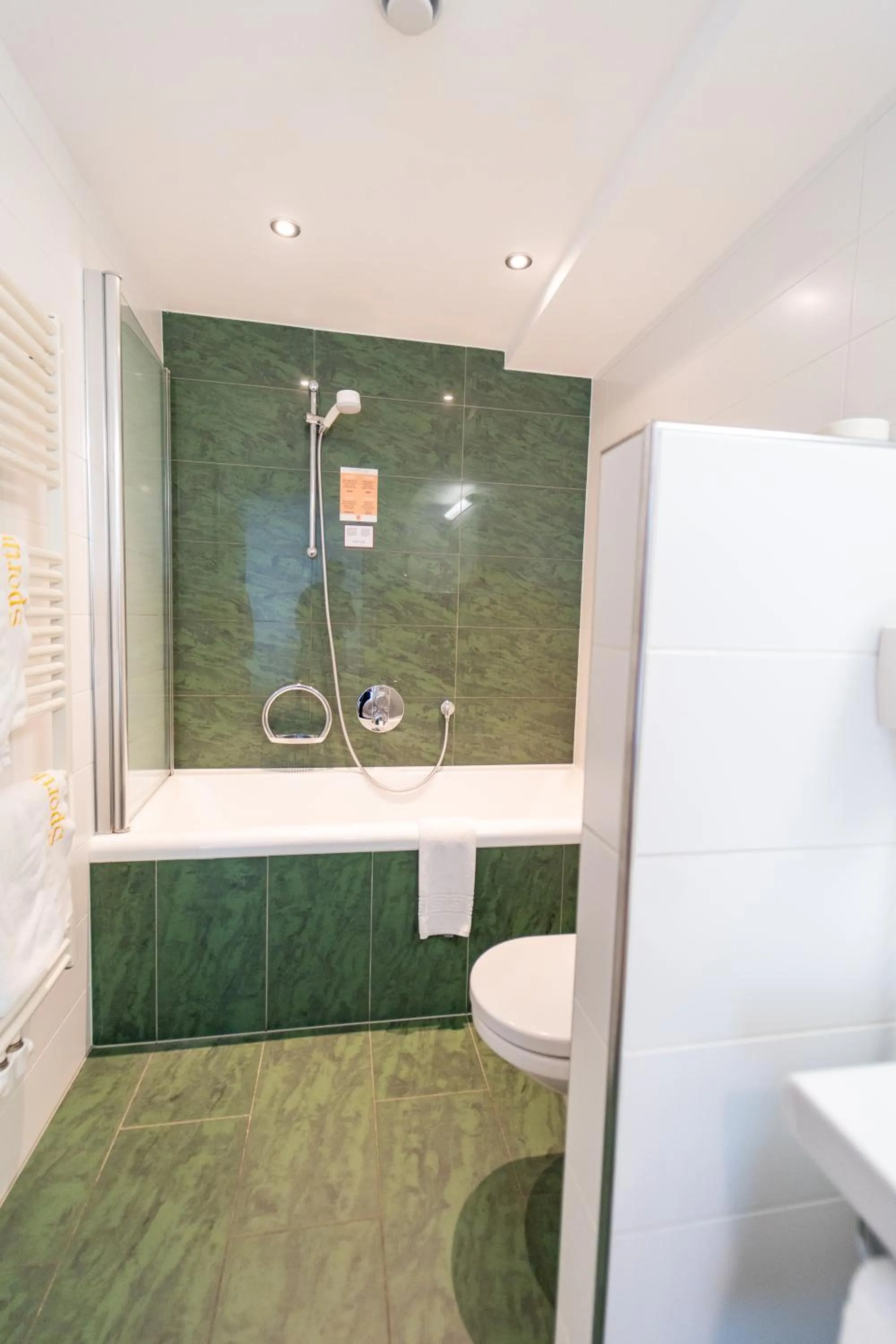 Bathroom in Sporthotel Igls