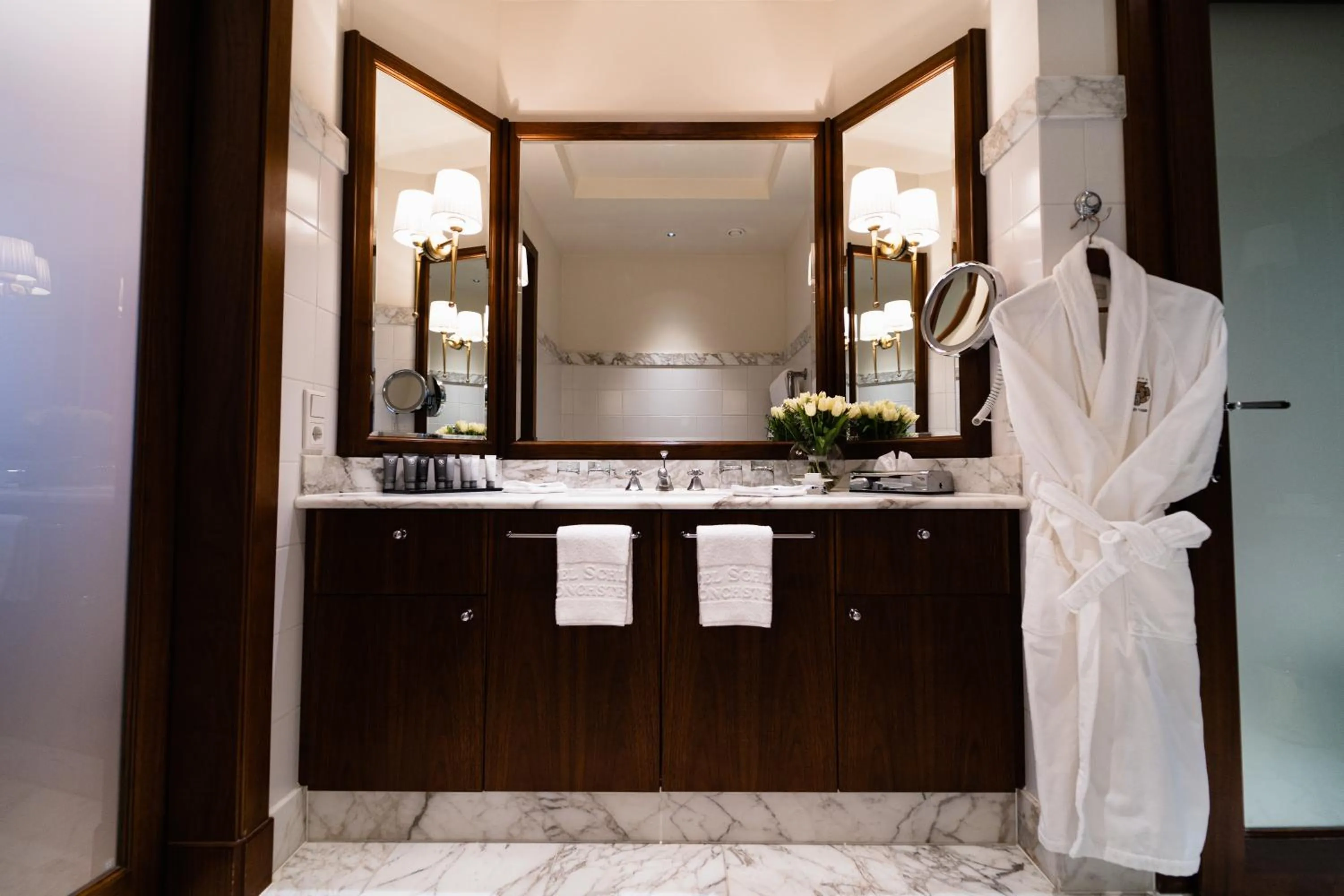 Bathroom in Hotel Schloss Mönchstein