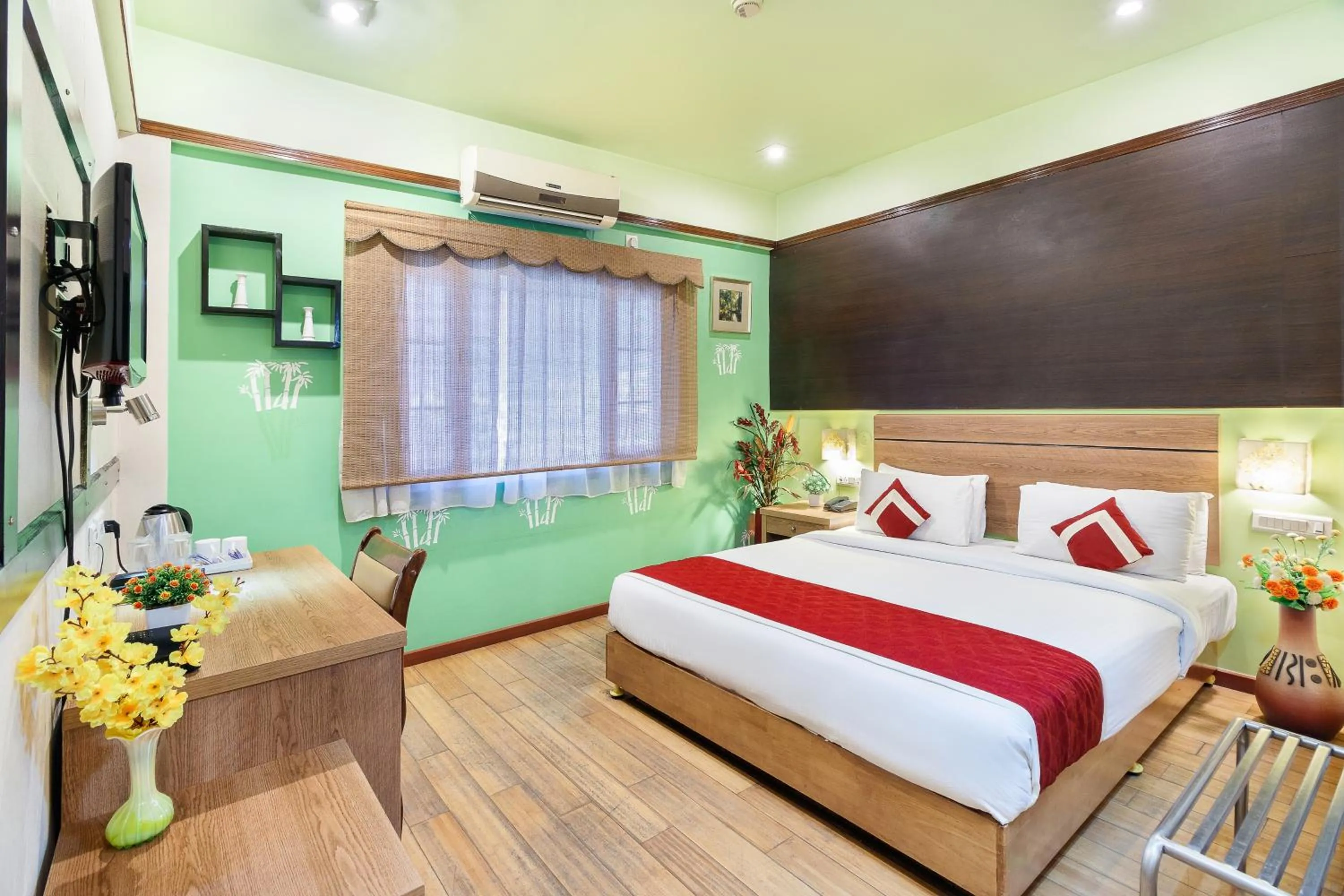 Photo of the whole room, Bed in Octave Jamayca Hotel