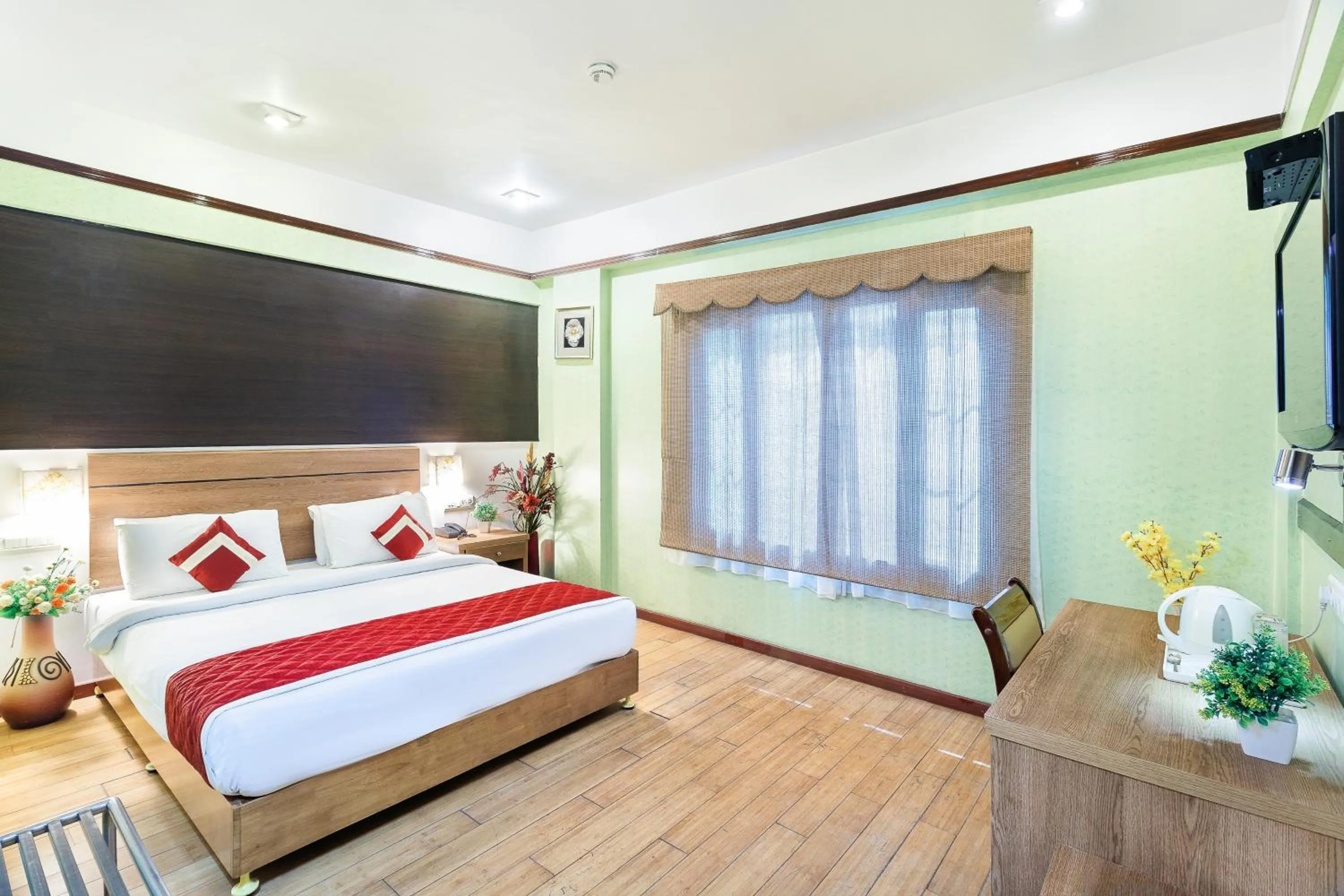 Photo of the whole room, Bed in Octave Jamayca Hotel