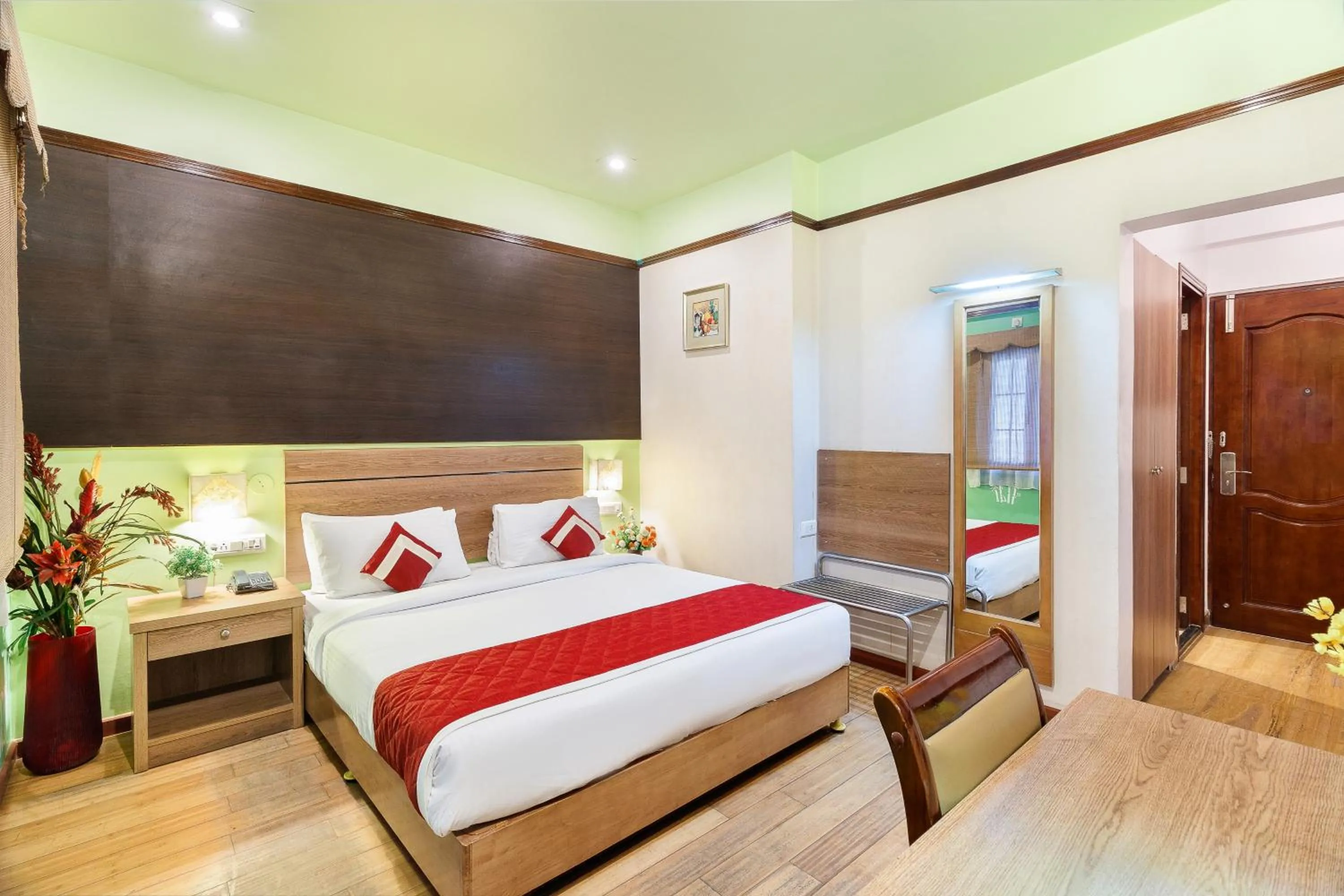 Photo of the whole room, Bed in Octave Jamayca Hotel