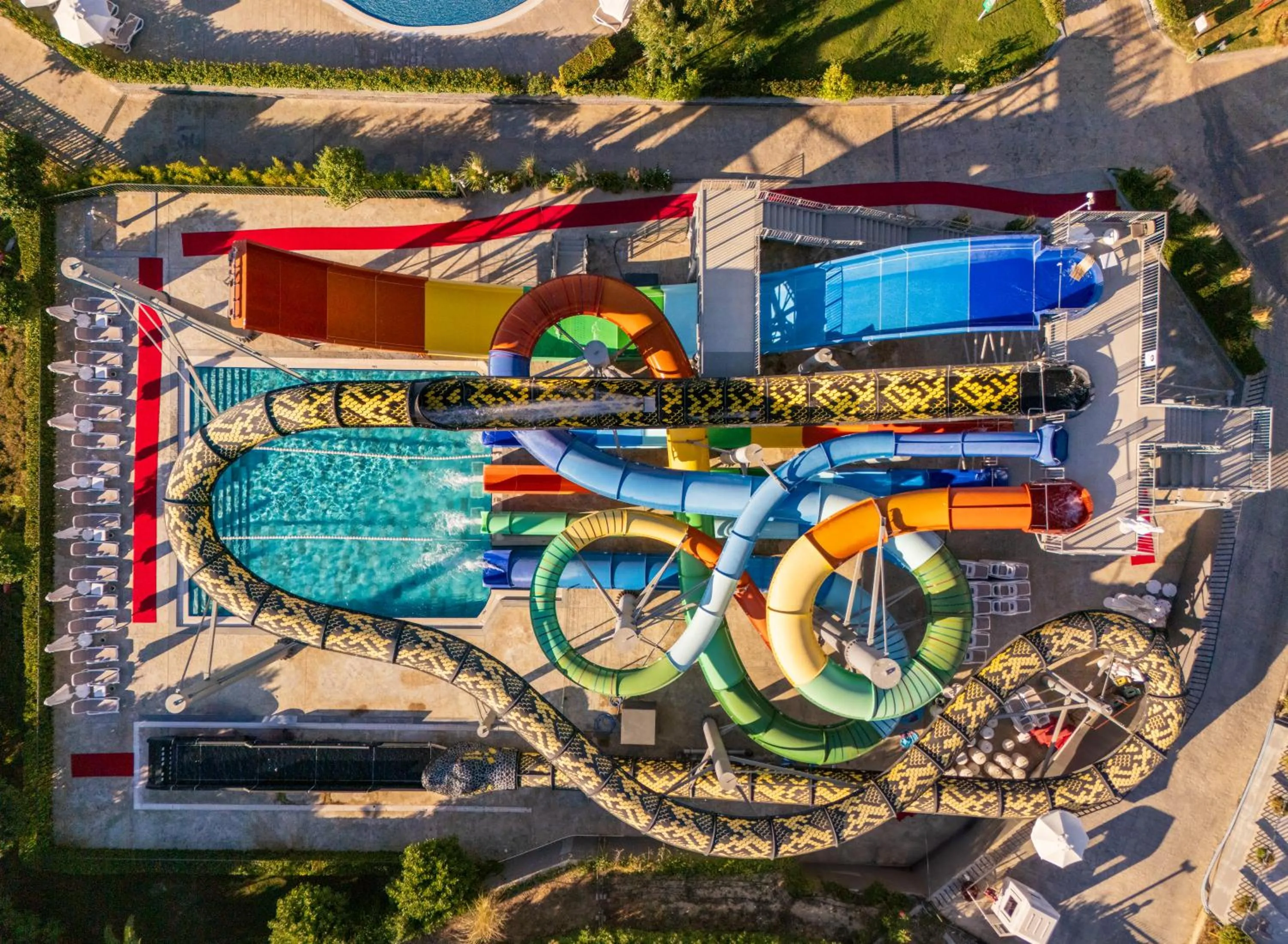 Swimming pool in Mylome Luxury Hotel & Resort - Ultra All Inclusive