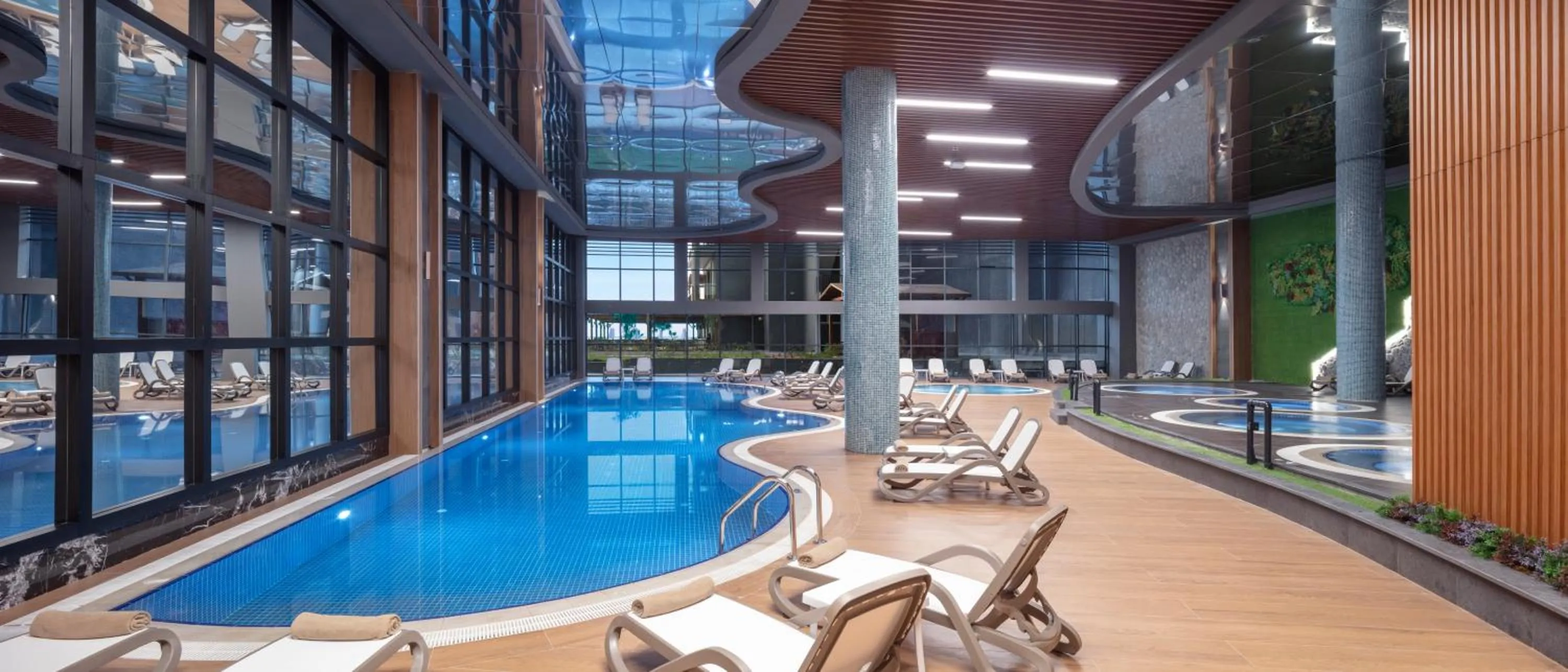 Swimming pool in Mylome Luxury Hotel & Resort - Ultra All Inclusive