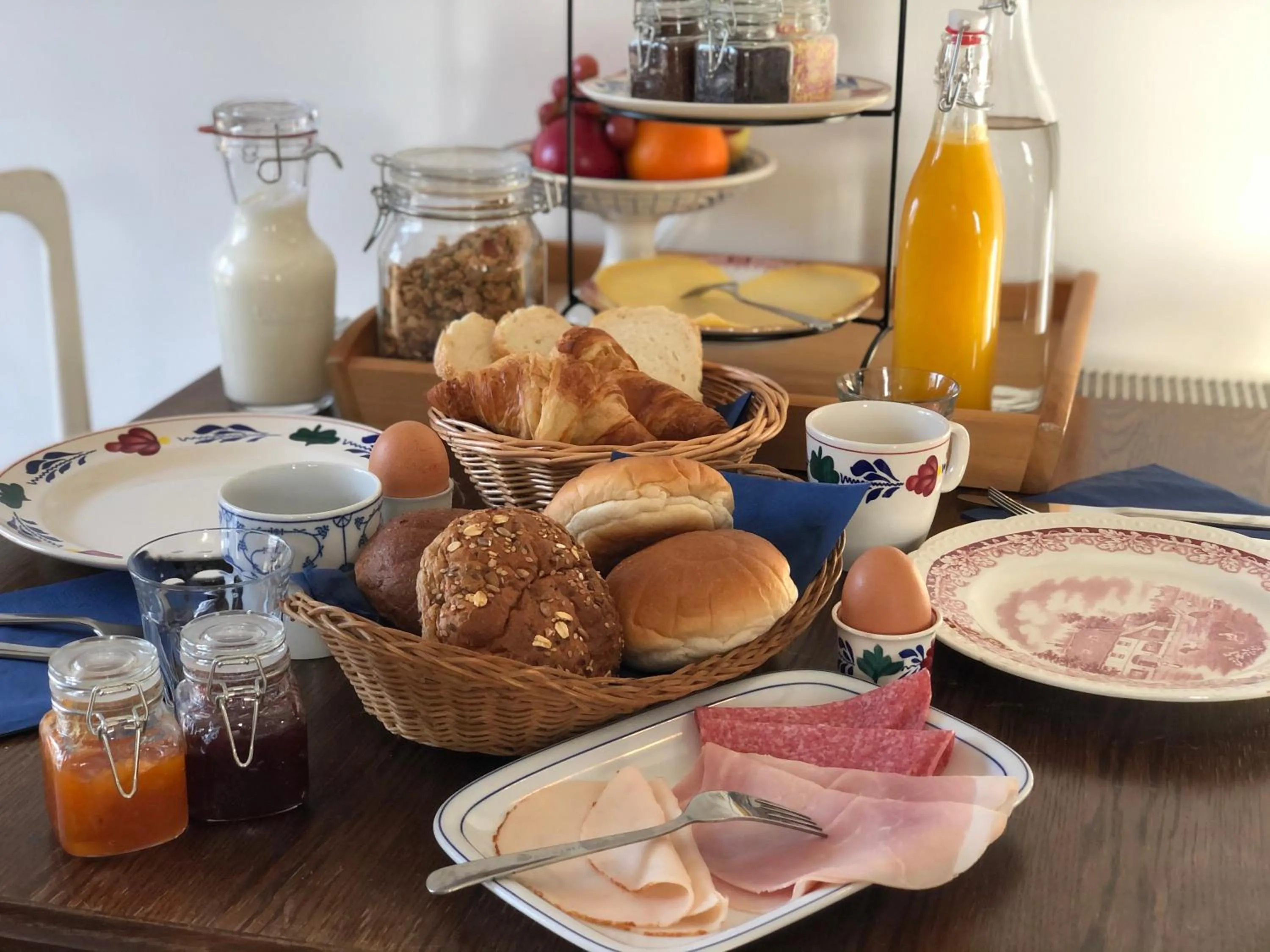 Breakfast in BnB Mir Lo in Mierlo Adults only
