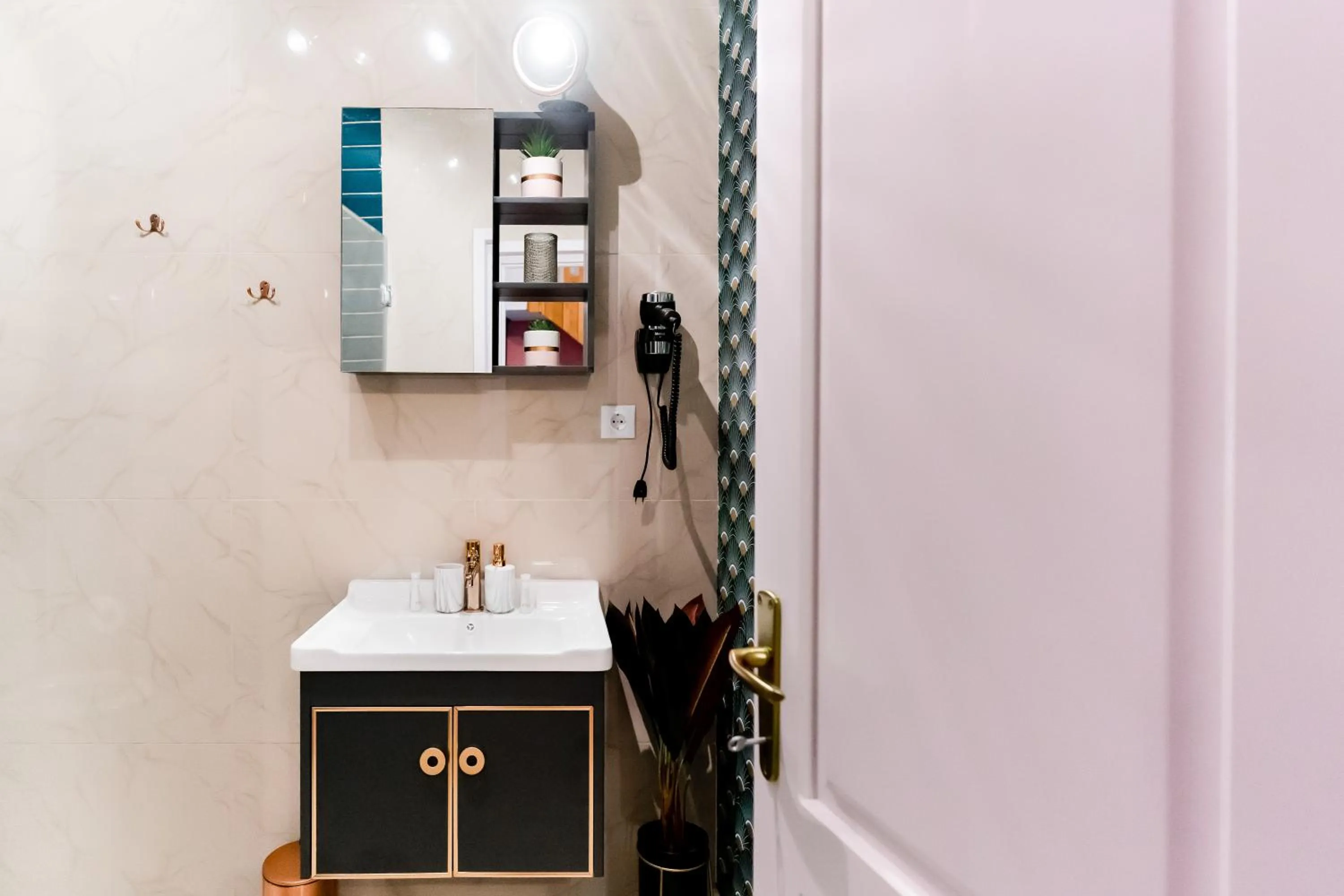 Galeria Grafit Apartments