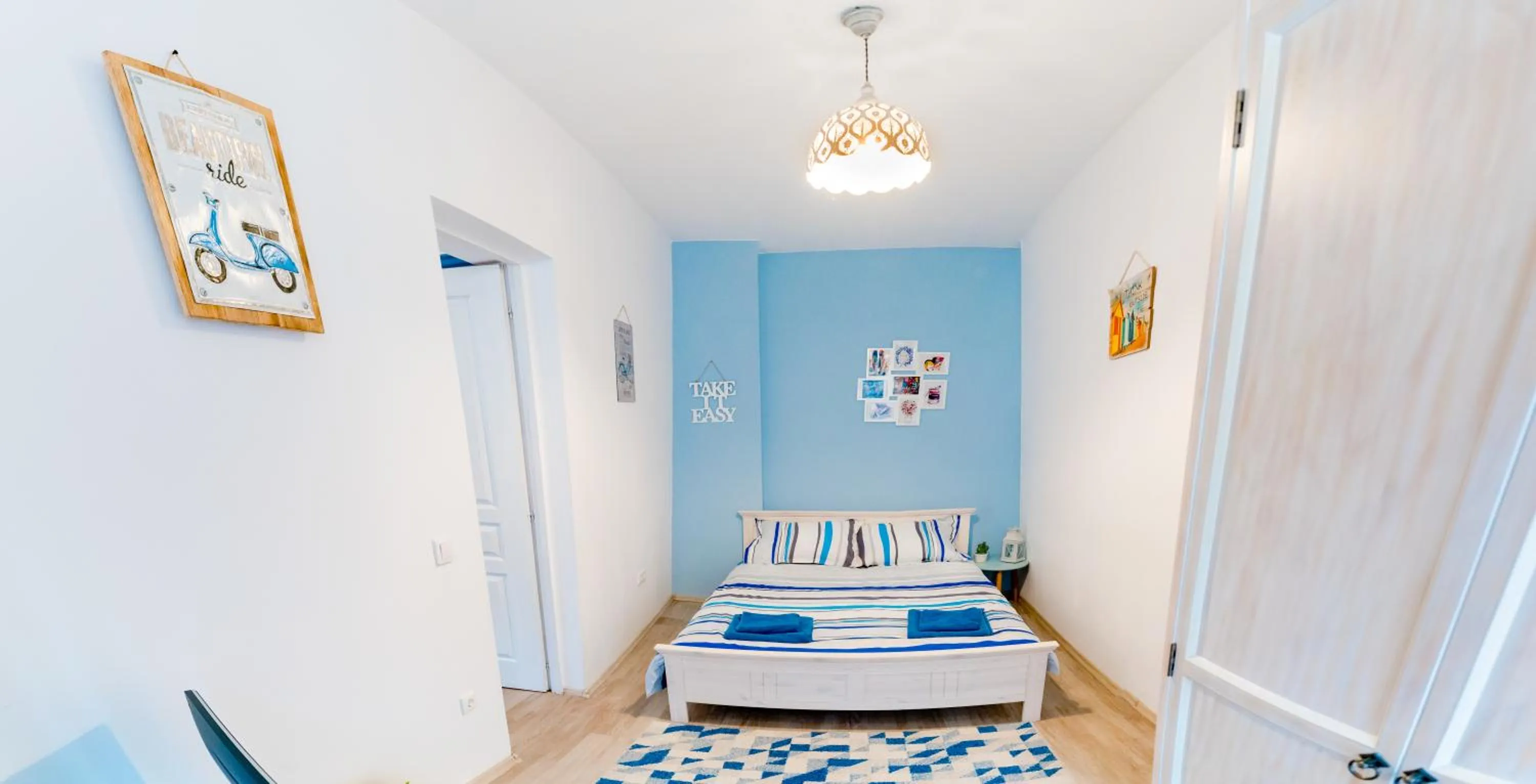 Bedroom, Bed in Galeria Grafit Apartments