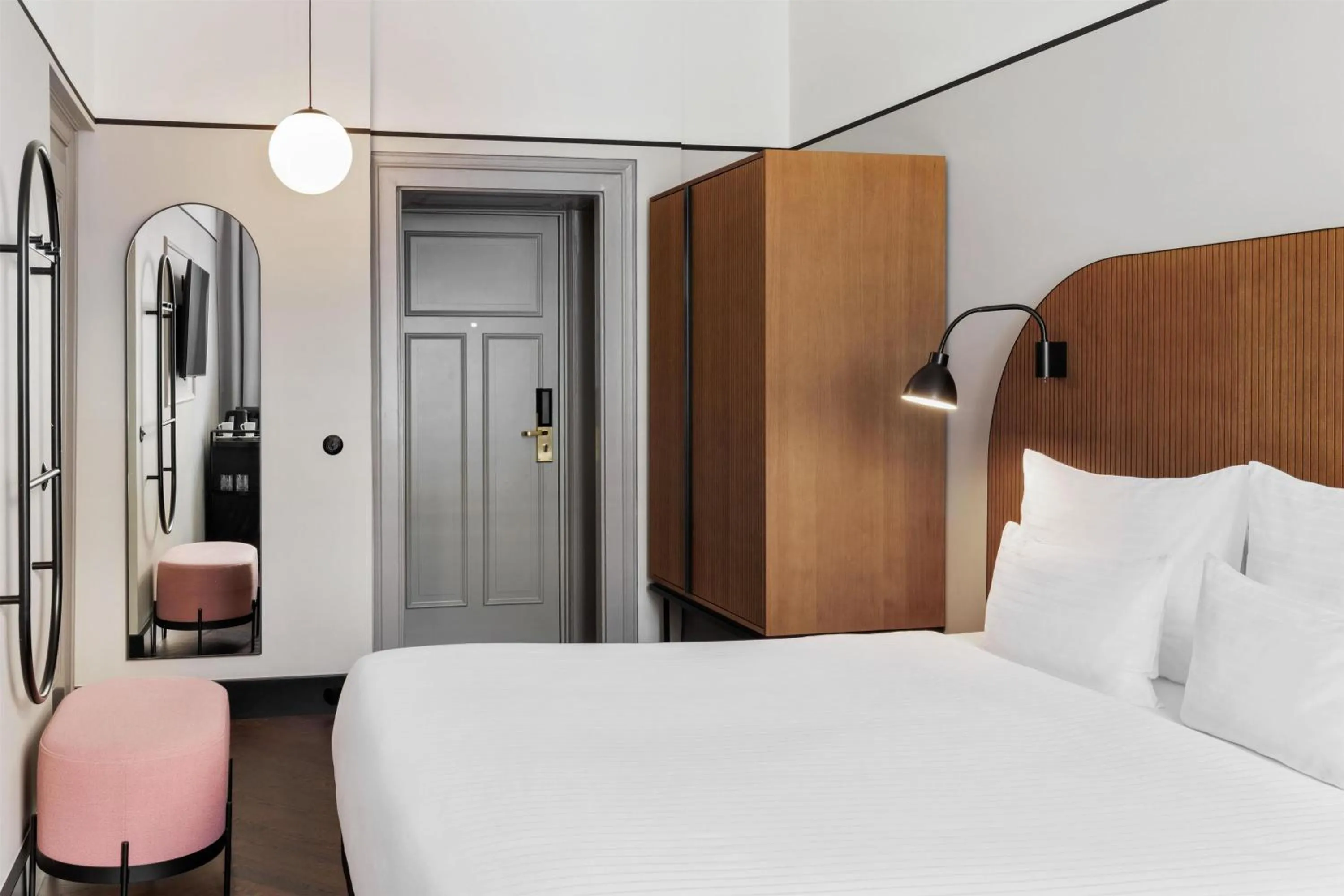 Bed in Hotel Astoria Vienna, Curio Collection by Hilton