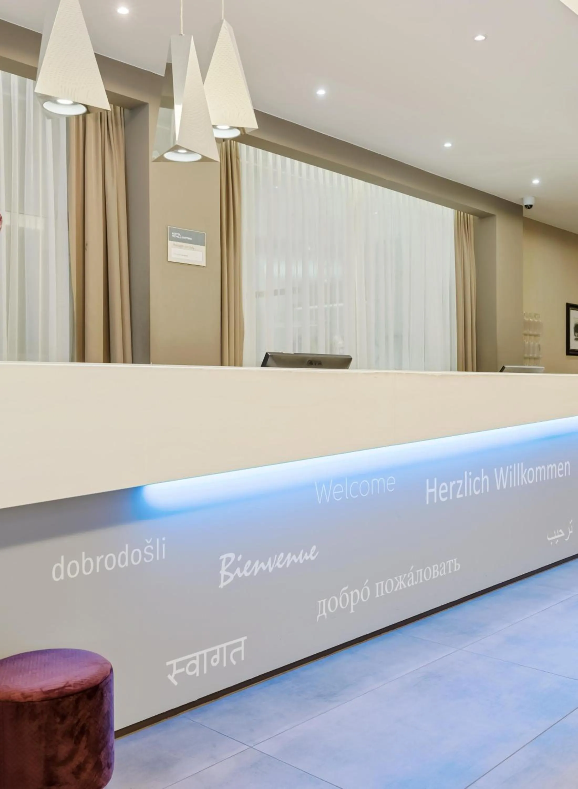 Lobby or reception in Hotel Schillerpark Linz, a member of Radisson Individuals