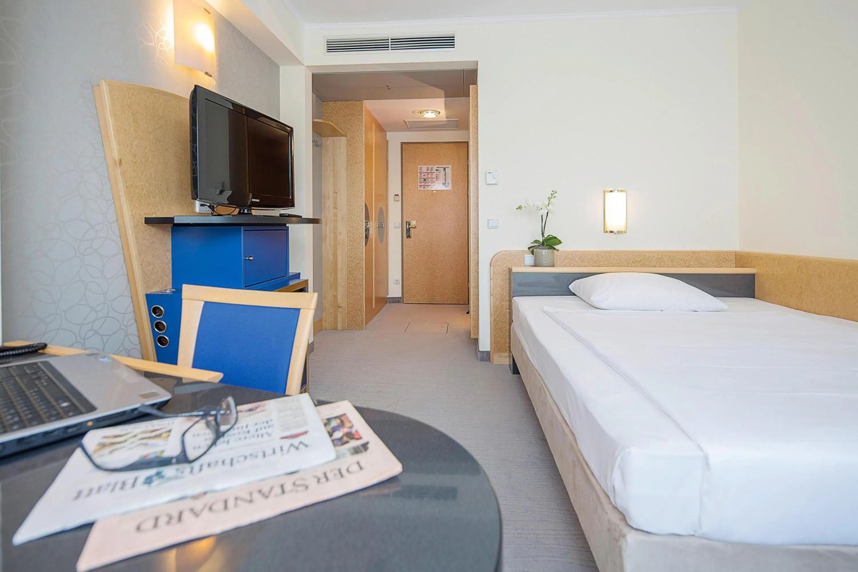 Photo of the whole room, Bed in Hotel Schillerpark Linz, a member of Radisson Individuals