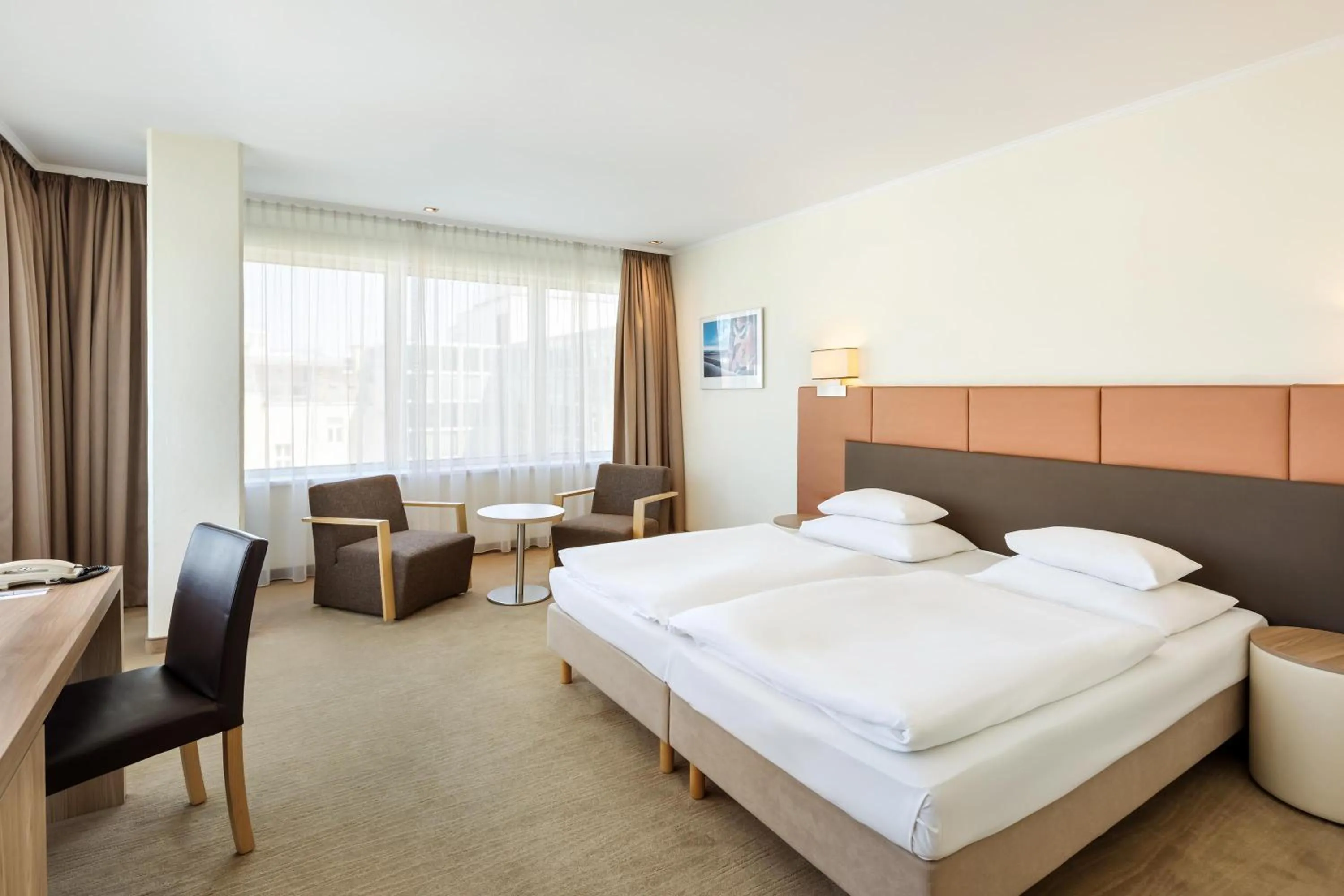Photo of the whole room, Bed in Hotel Schillerpark Linz, a member of Radisson Individuals
