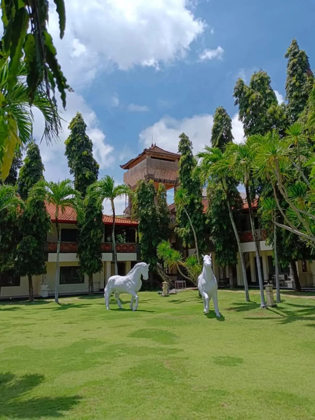 Property building in Bali Bungalo Hotel