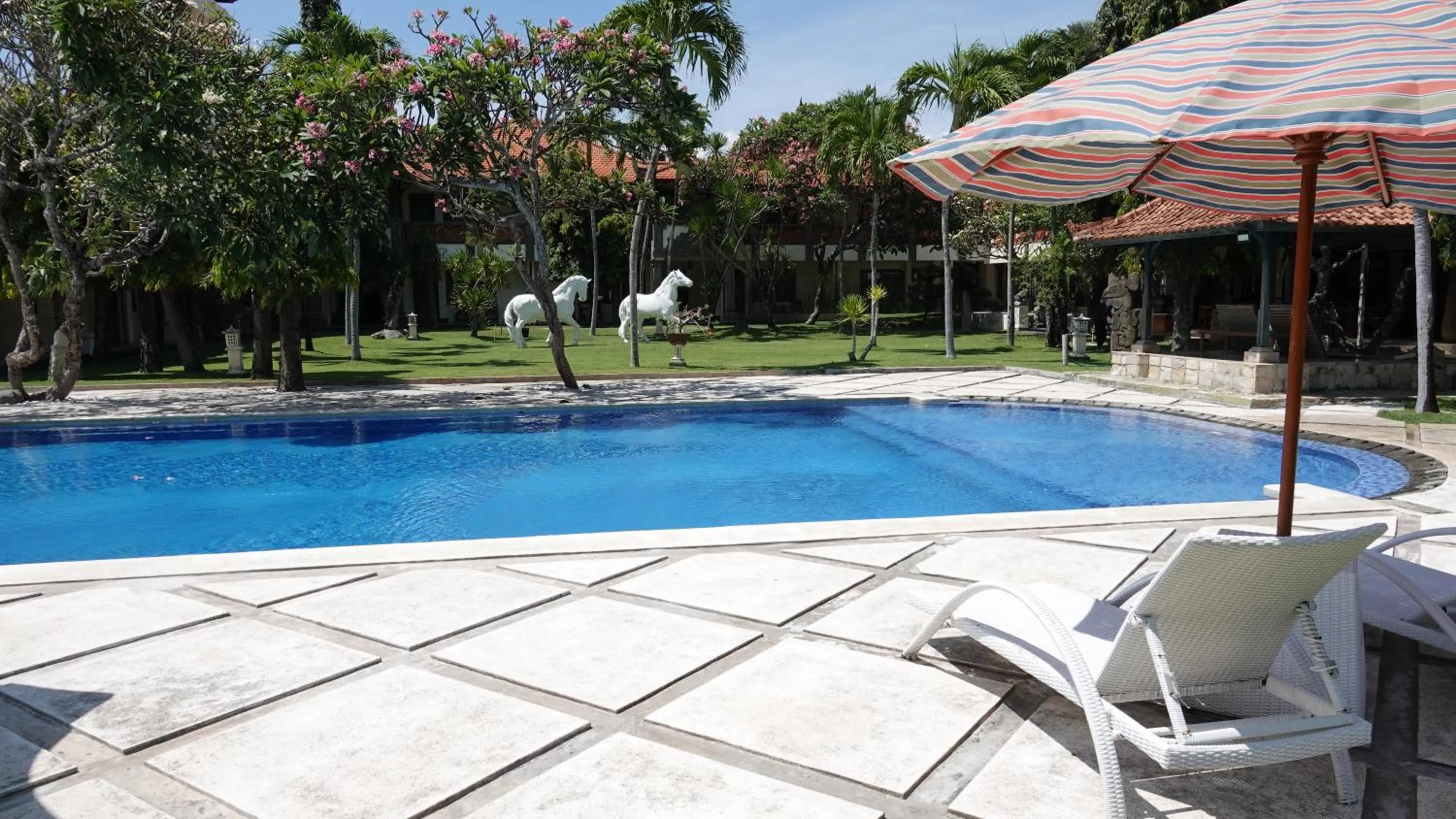 Swimming pool in Bali Bungalo Hotel