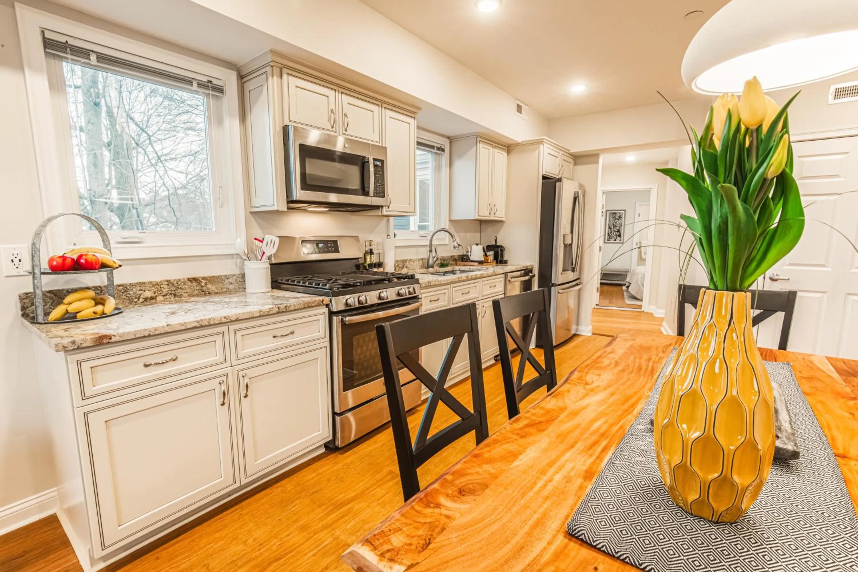 Kitchen or kitchenette in The Inn at Newton Highlands