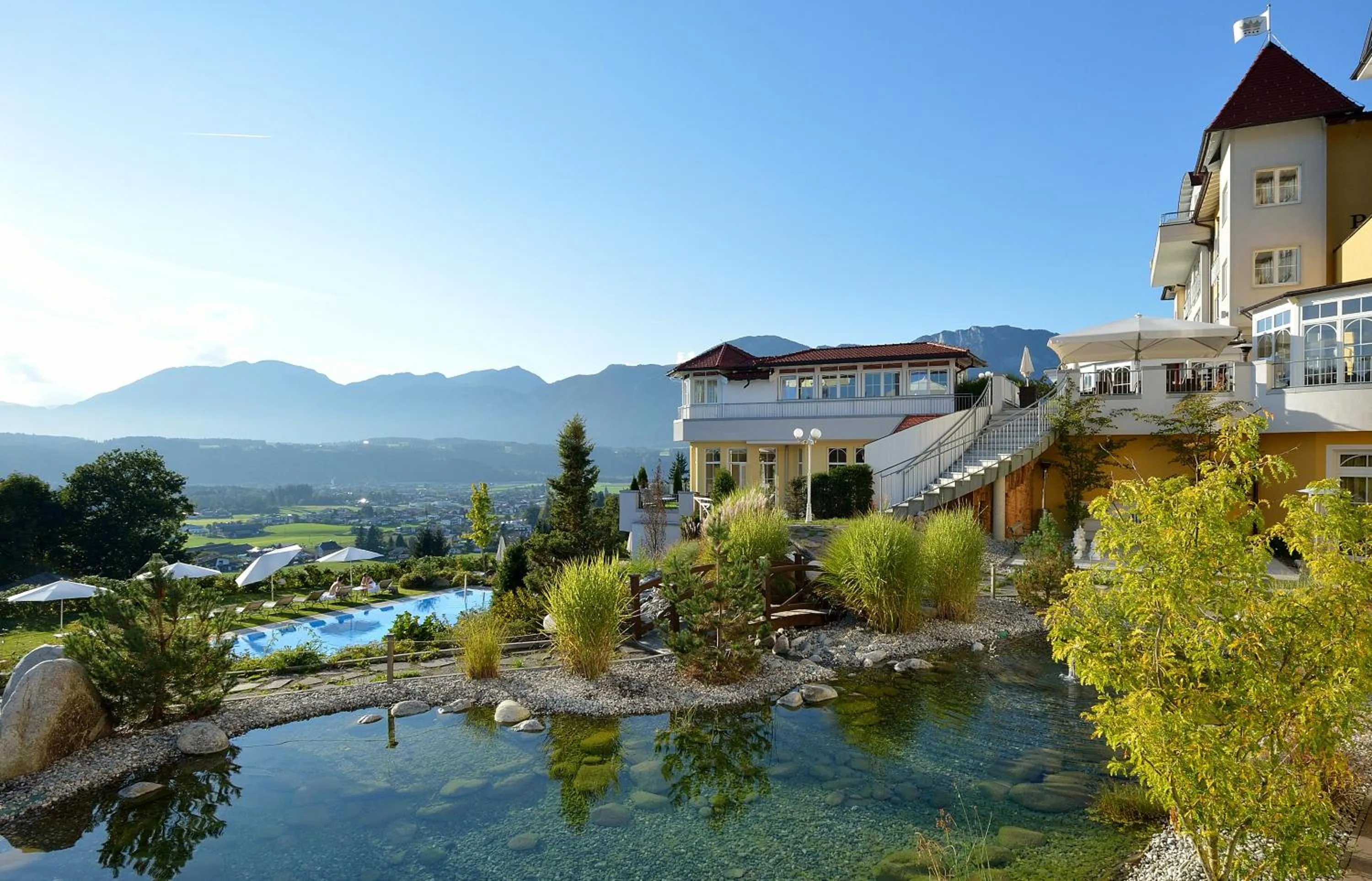 Facade/entrance in Hotel Panorama Royal