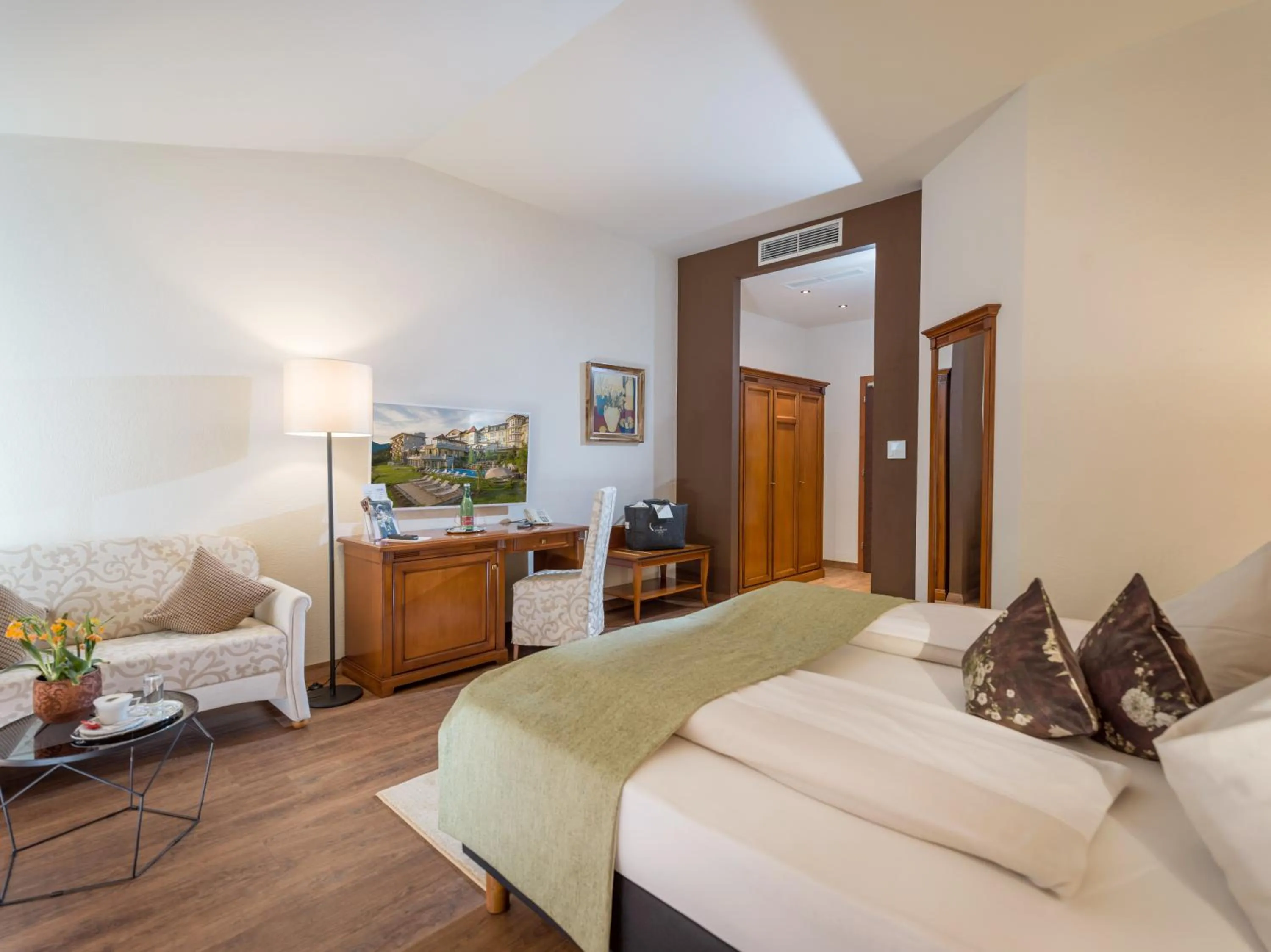 Bedroom, Bed in Hotel Panorama Royal