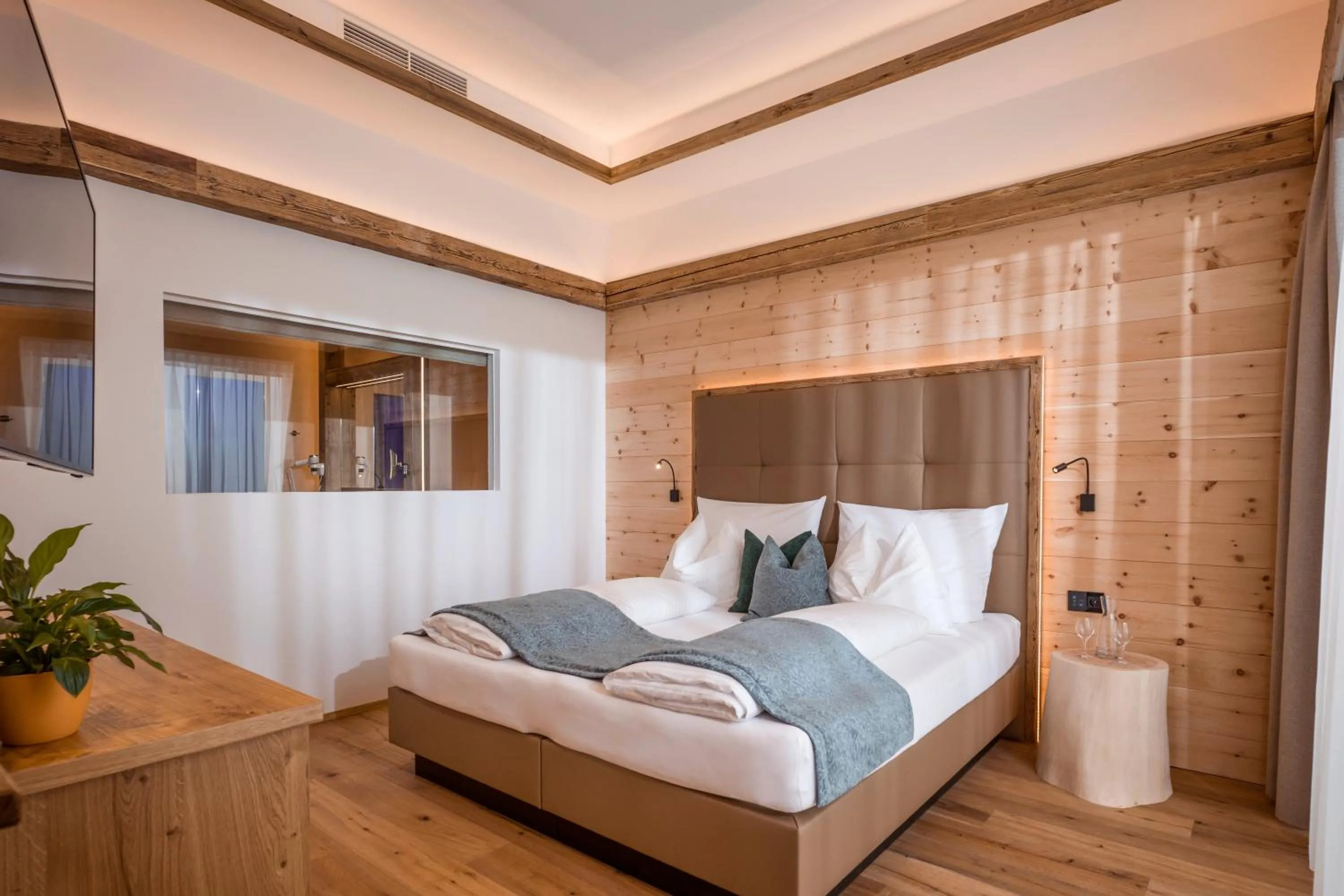 Photo of the whole room, Bed in Hotel Panorama Royal