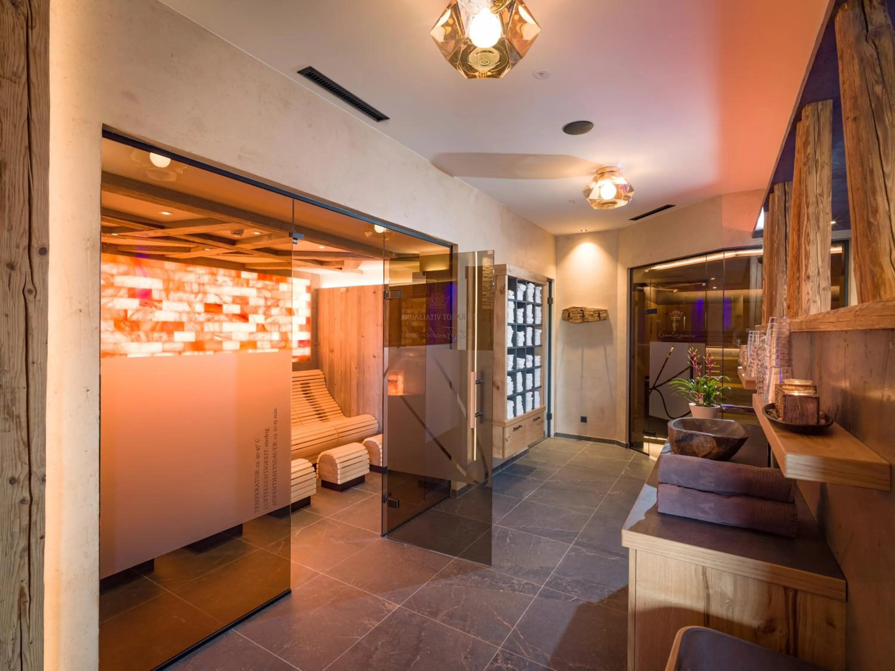 Spa and wellness centre/facilities, Bed in Hotel Panorama Royal