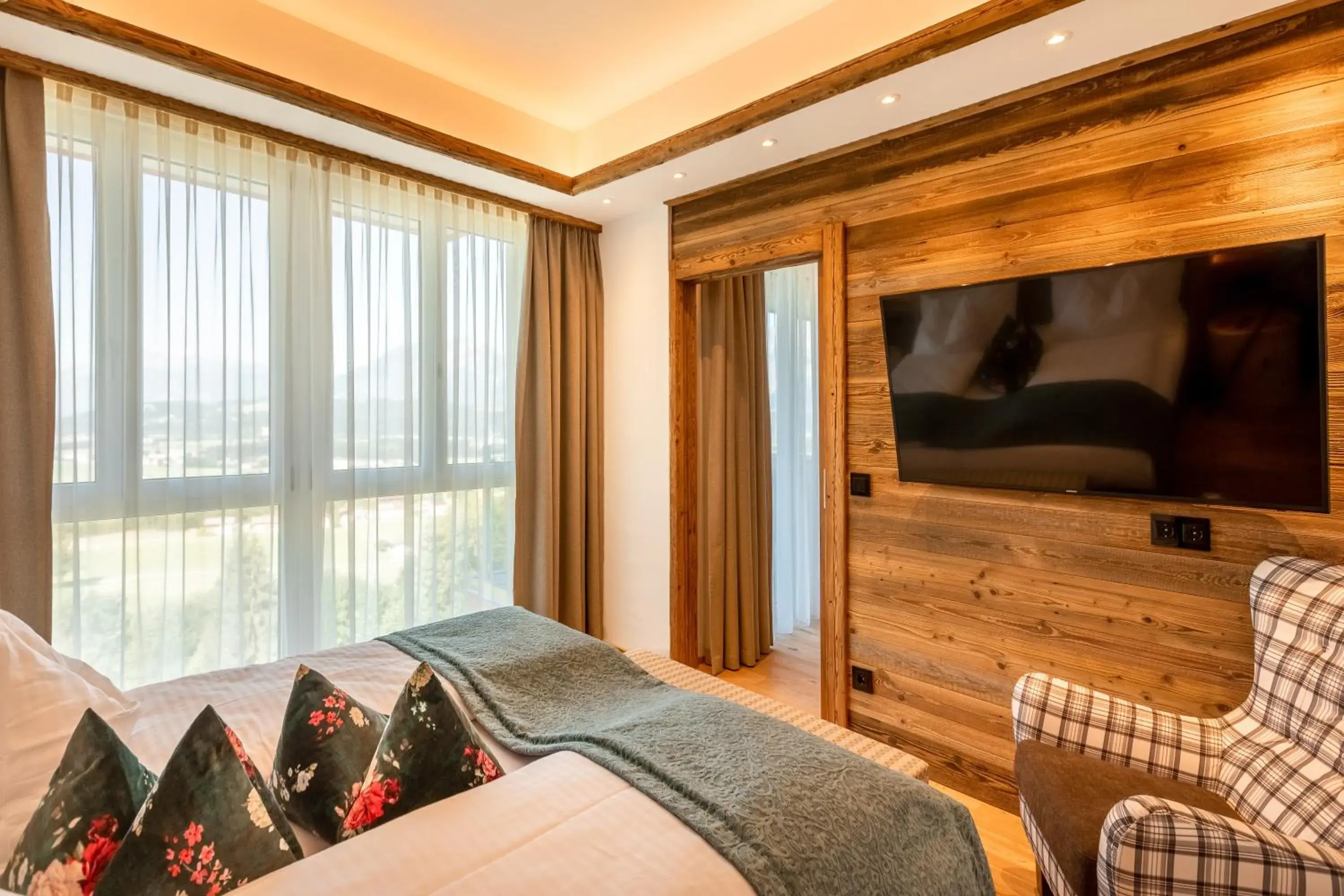 Suite with Balcony - single occupancy in Hotel Panorama Royal Suite with Balcony - single occupancy in Hotel Panorama Royal