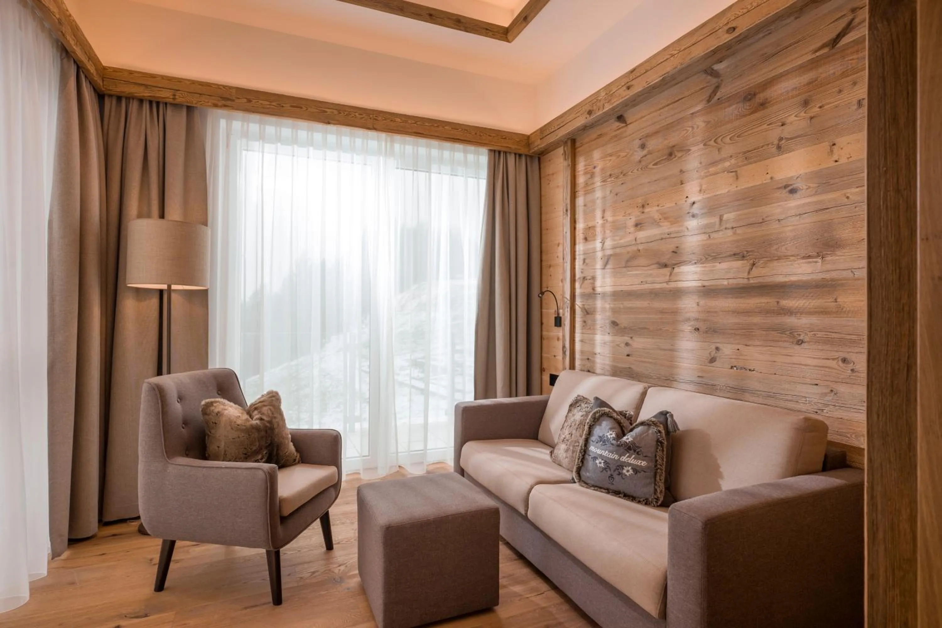 Photo of the whole room in Hotel Panorama Royal