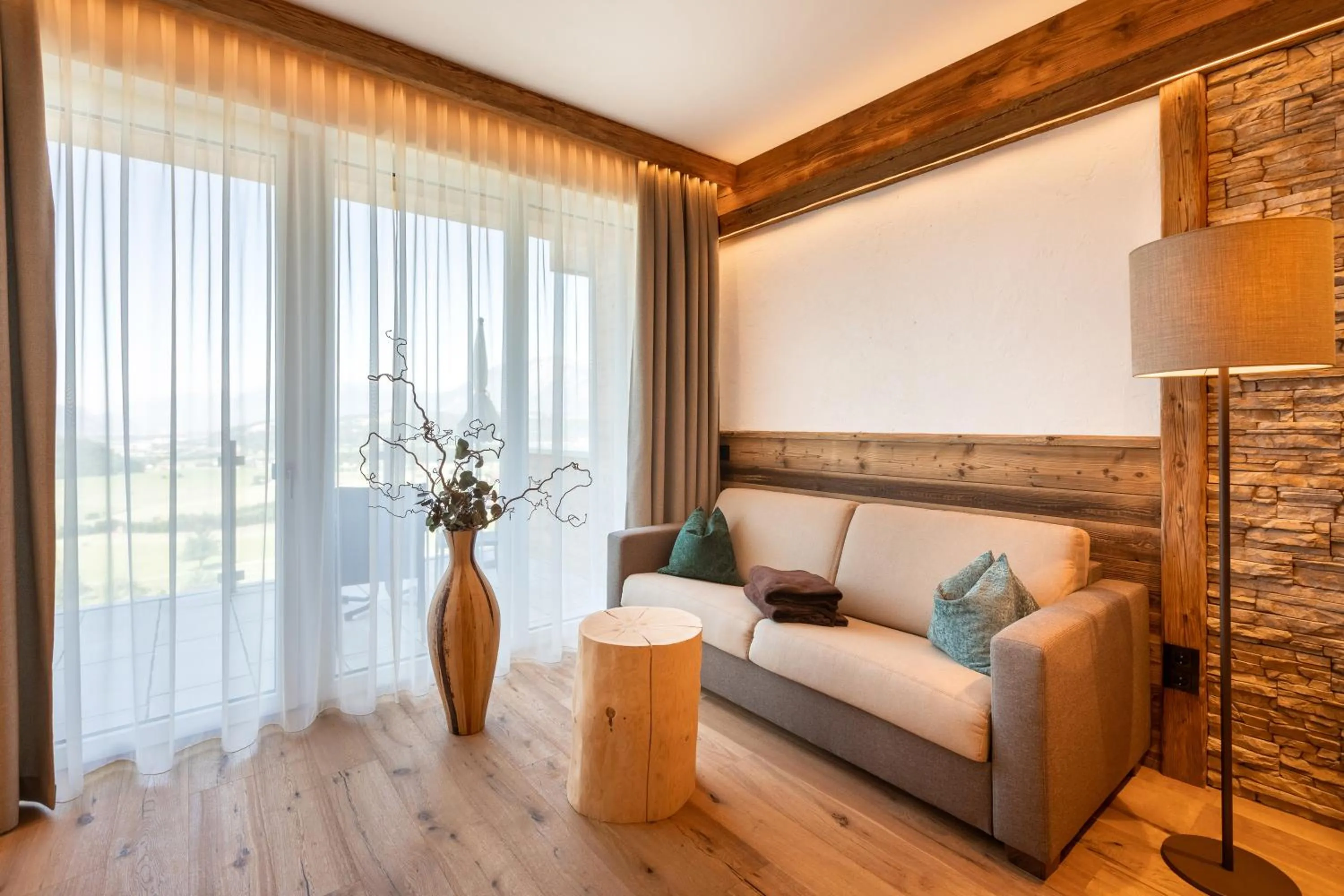 Photo of the whole room in Hotel Panorama Royal