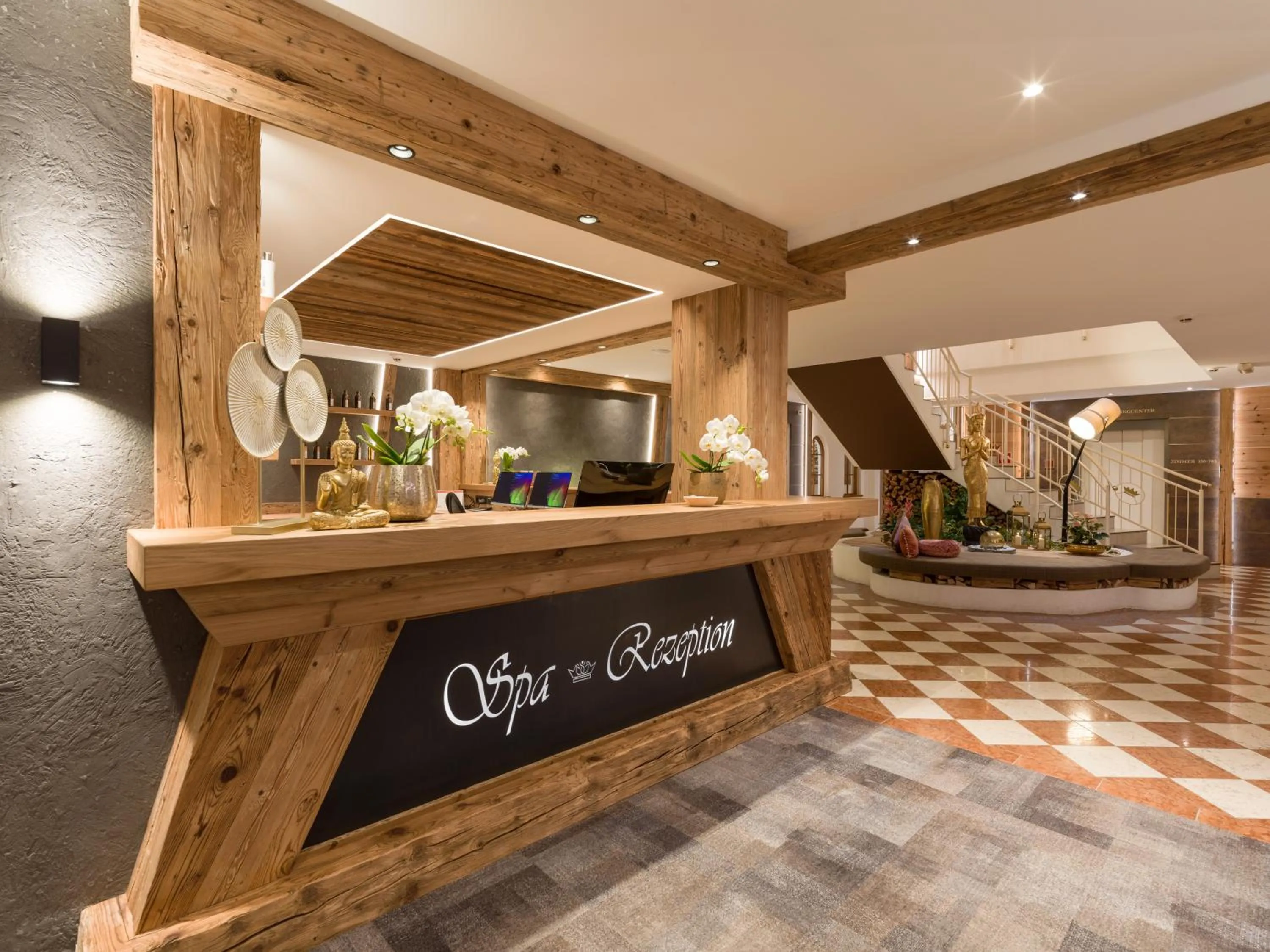 Lobby or reception in Hotel Panorama Royal