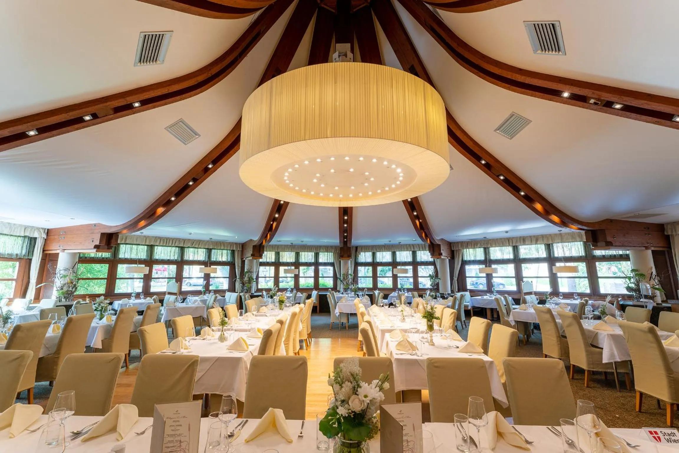 Restaurant/places to eat in Seehotel Rust