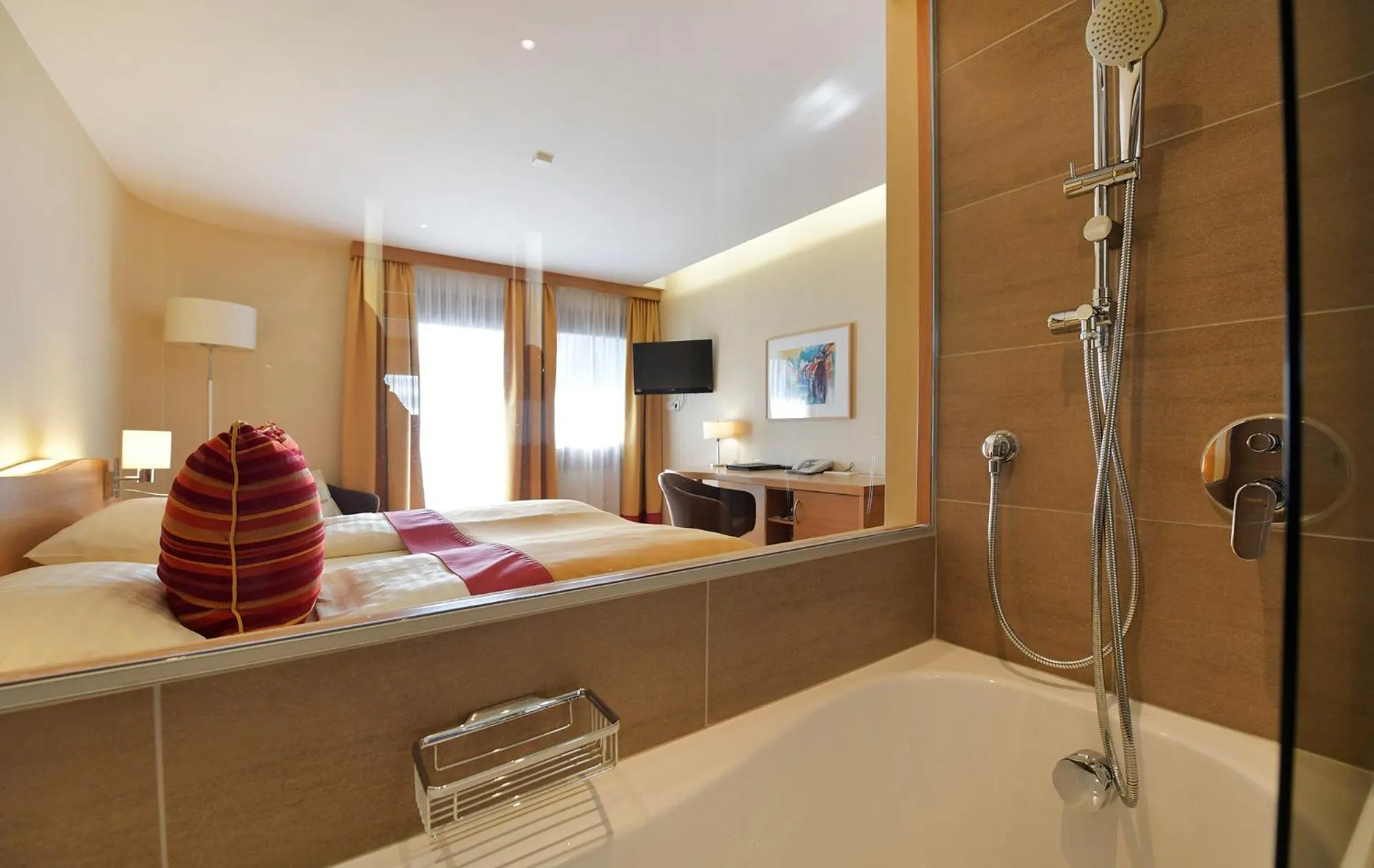 Bathroom, Bed in Seehotel Rust