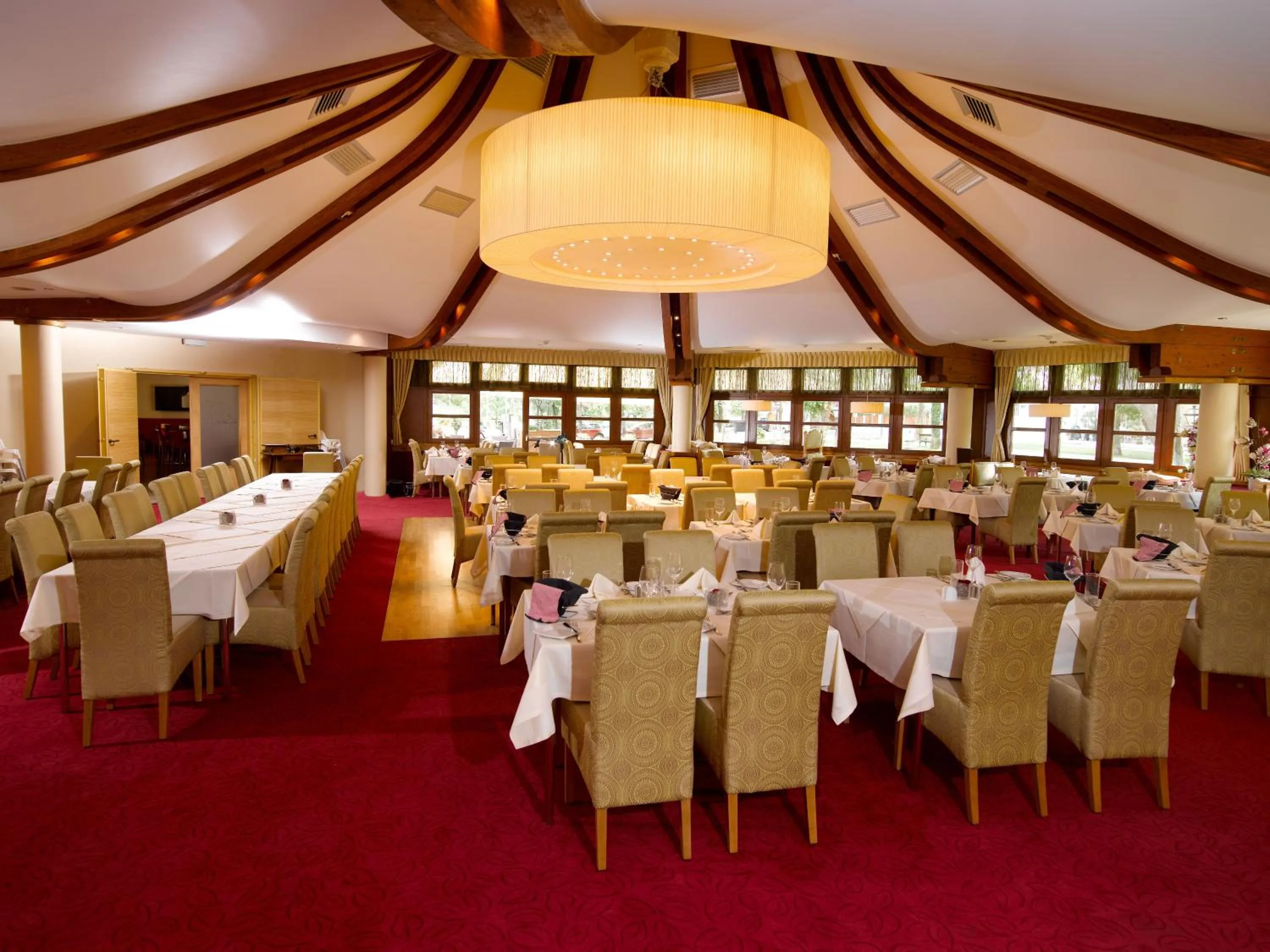 Restaurant/places to eat in Seehotel Rust