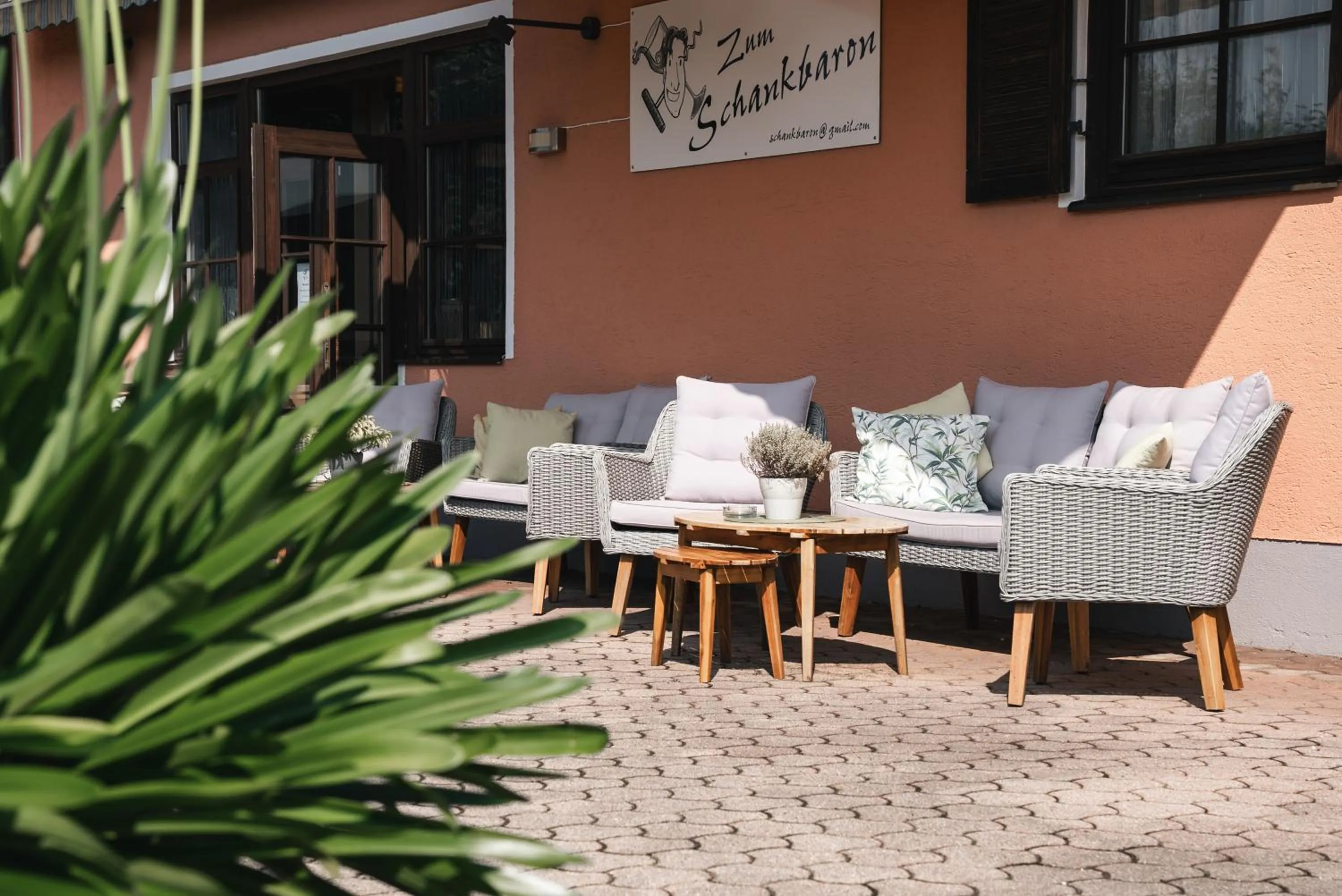Balcony/Terrace in Hotel Kärntnerhof Velden by S4Y