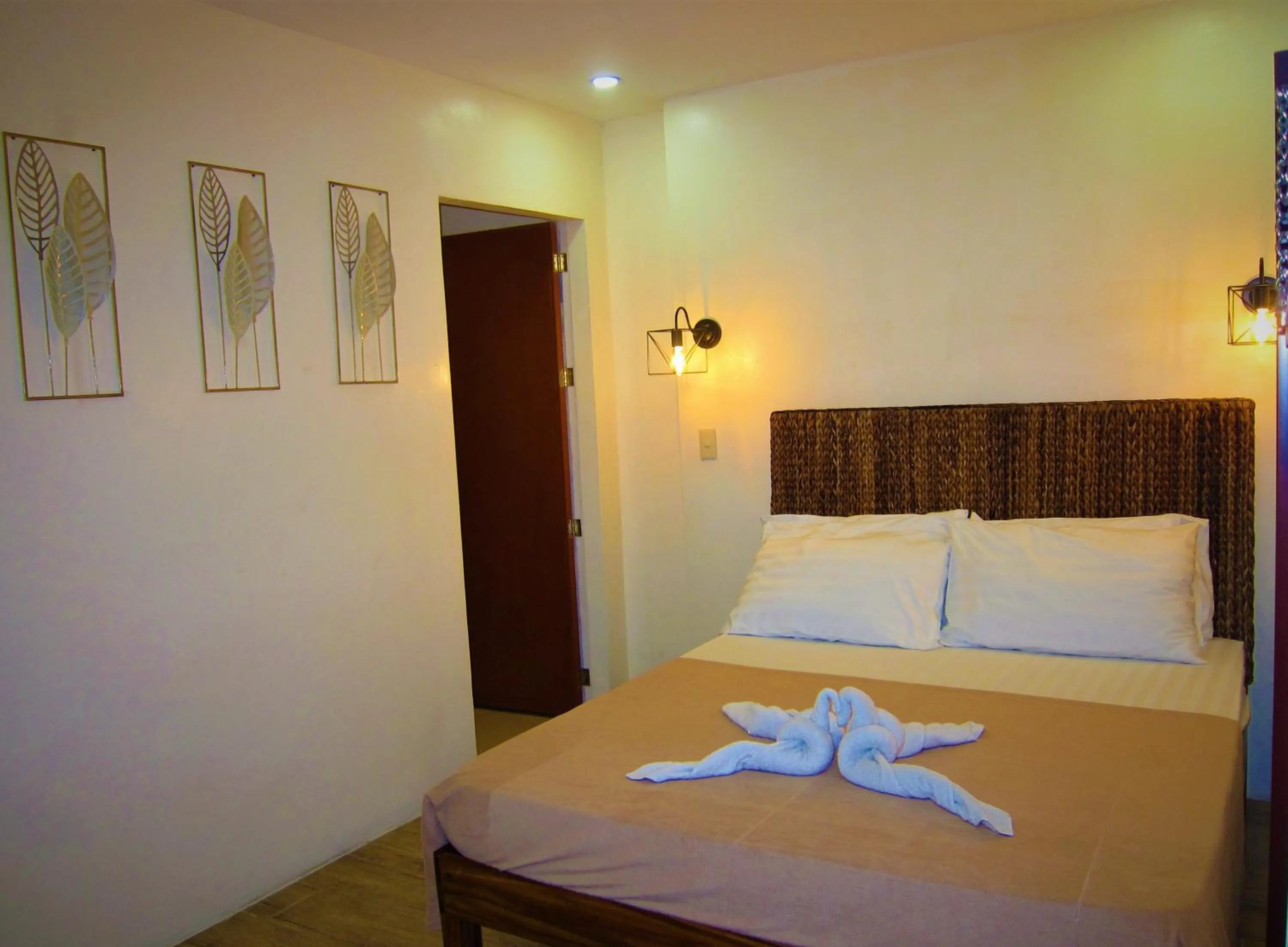 Bedroom, Bed in Thirdys Tourist Inn