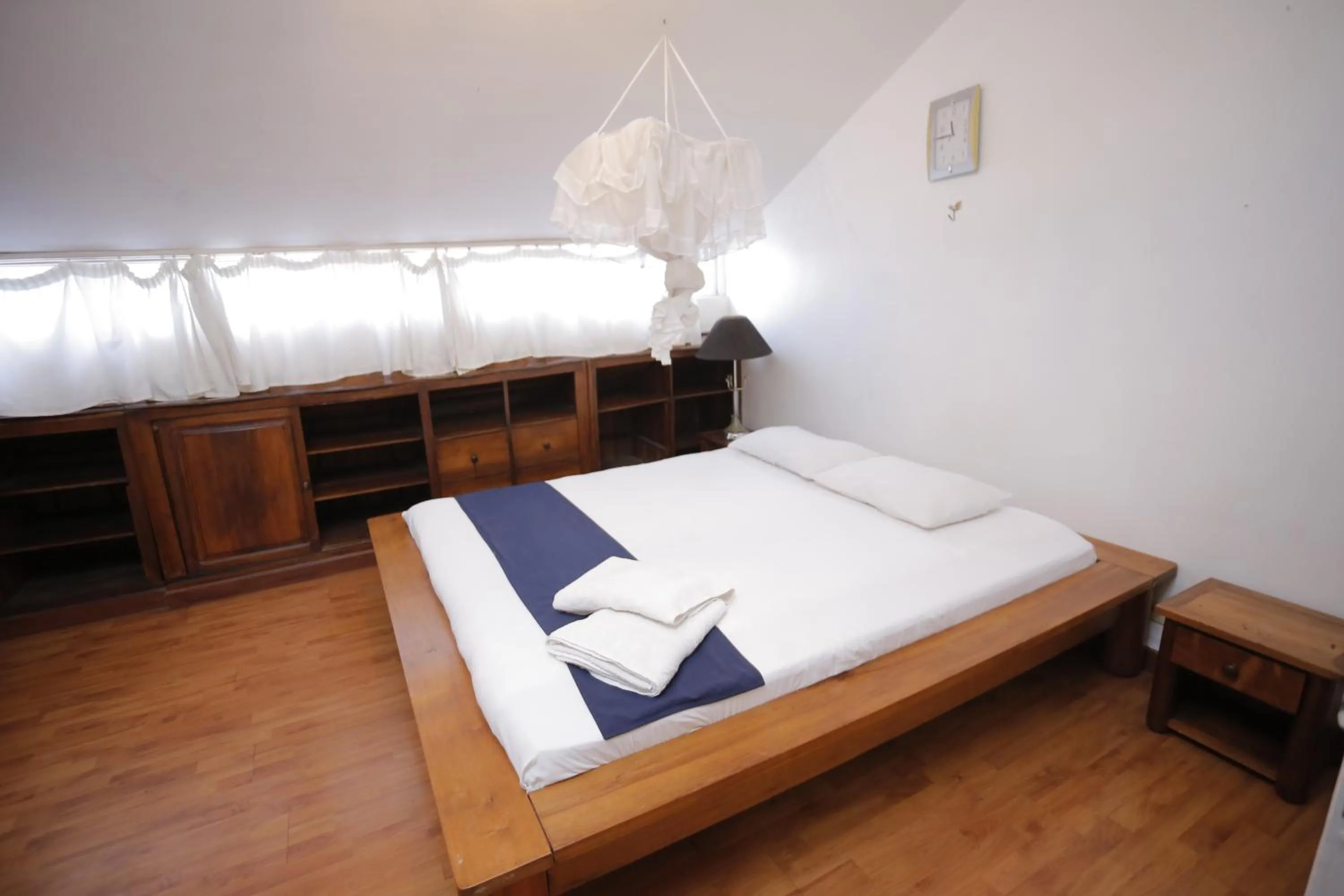 Bed in Hotel de L'Avenue - Tana City Centre