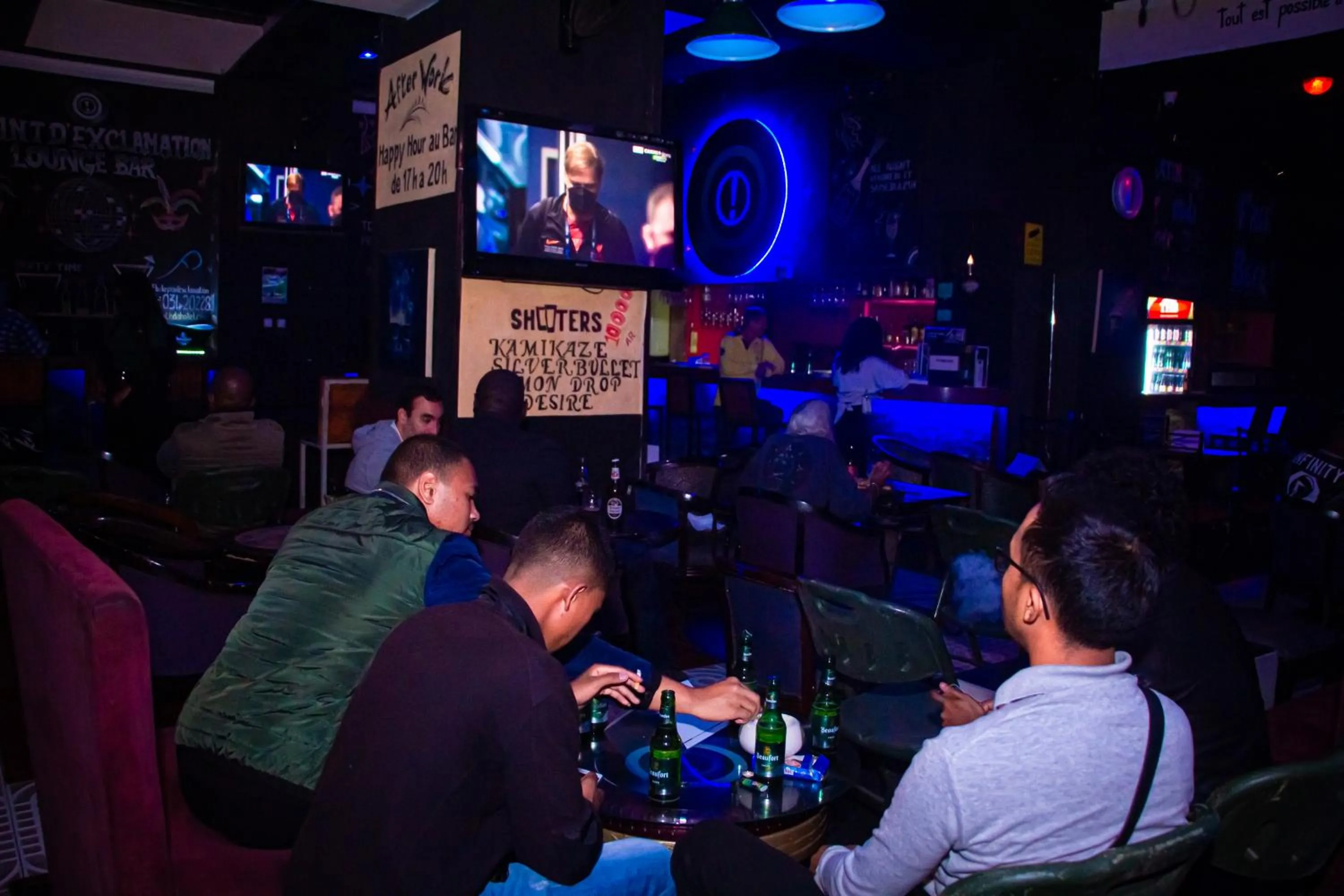 People in Hotel de L'Avenue - Tana City Centre