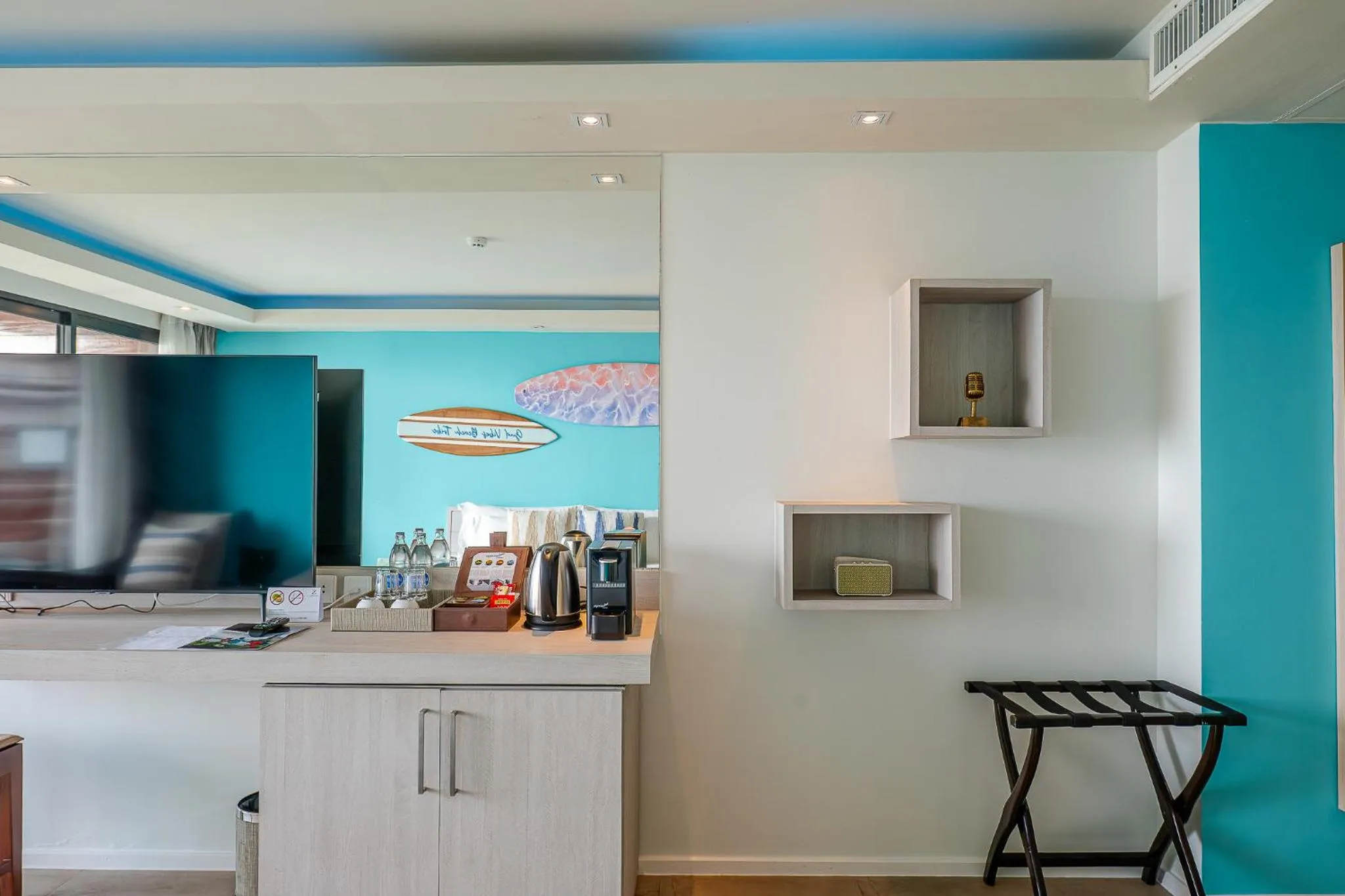 Coffee/tea facilities in Zenmaya Oceanfront Phuket, Trademark Collection by Wyndham