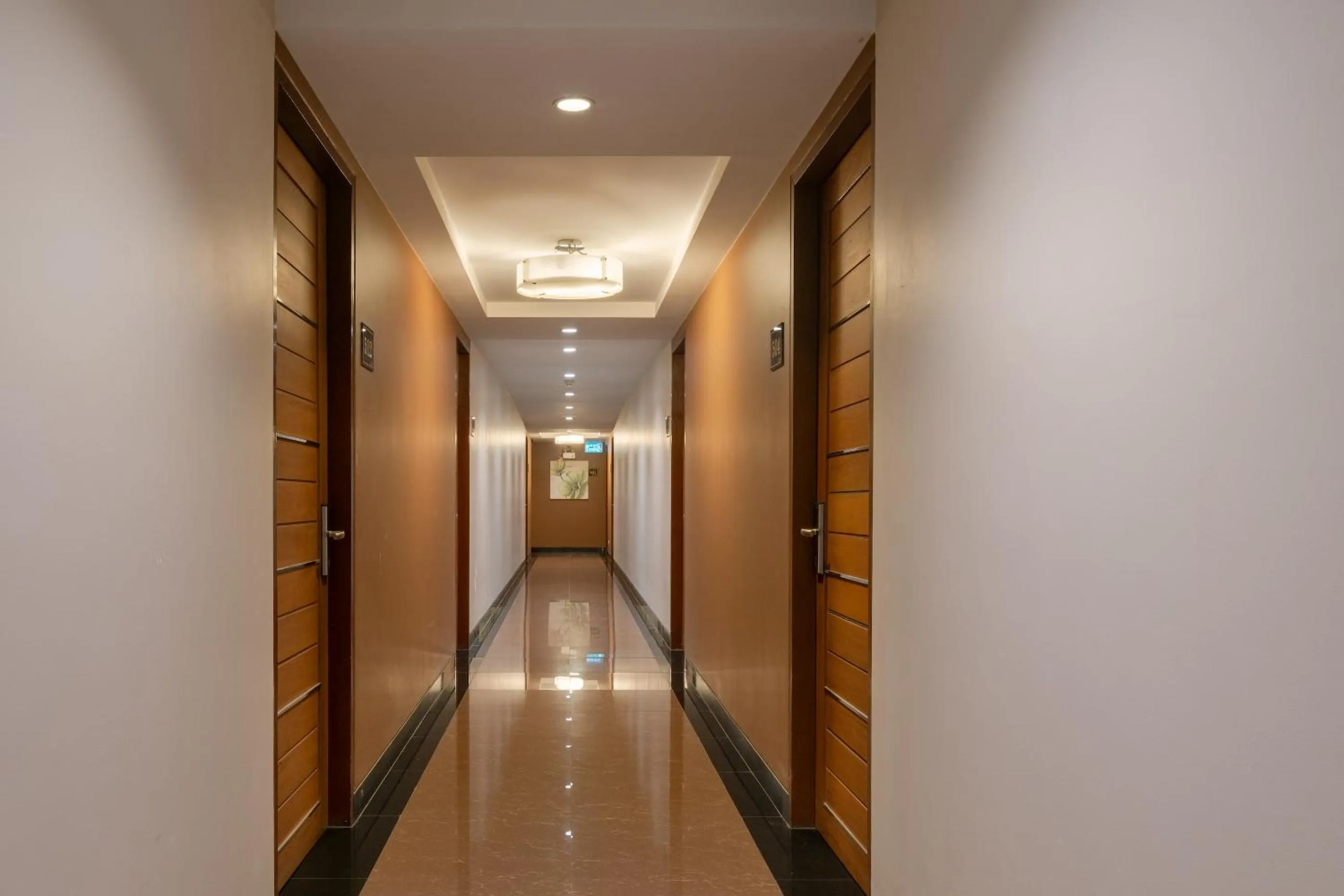 Beverly 33 by Aspira