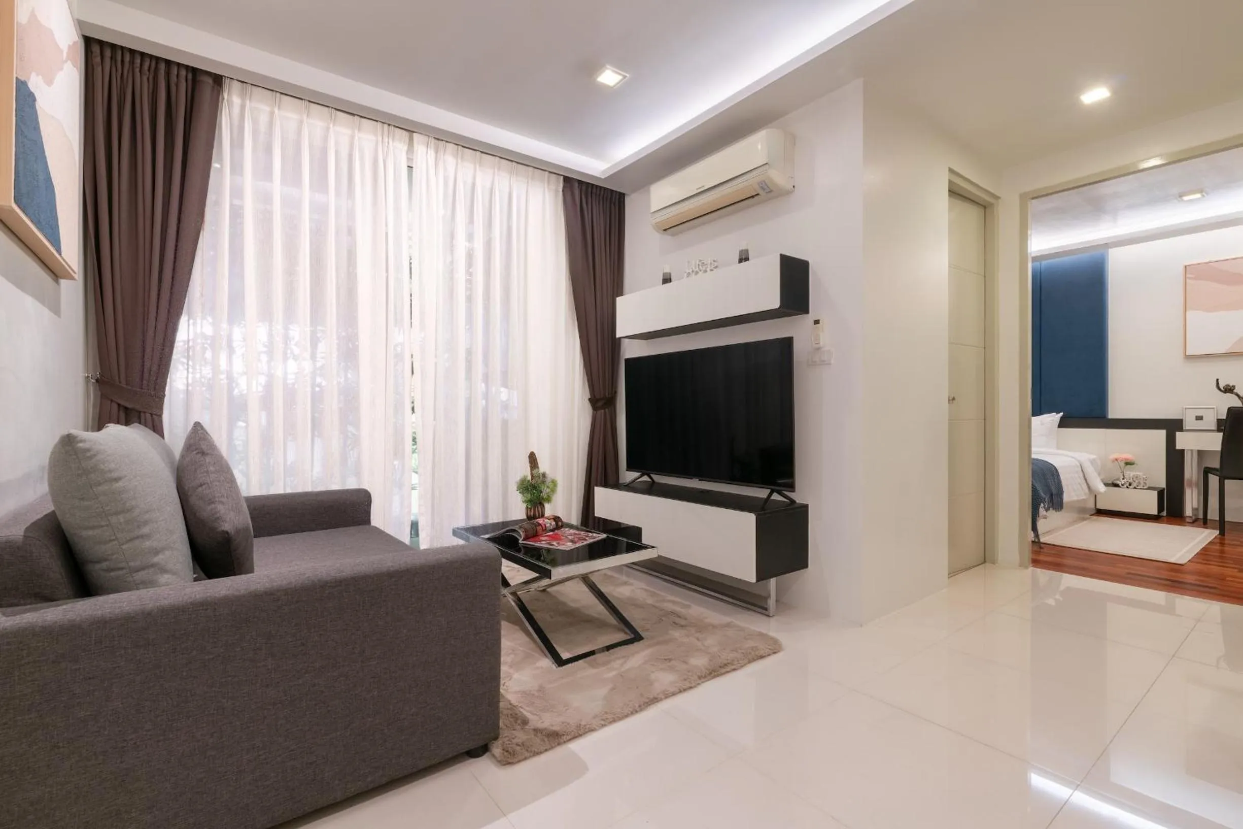 Beverly 33 by Aspira