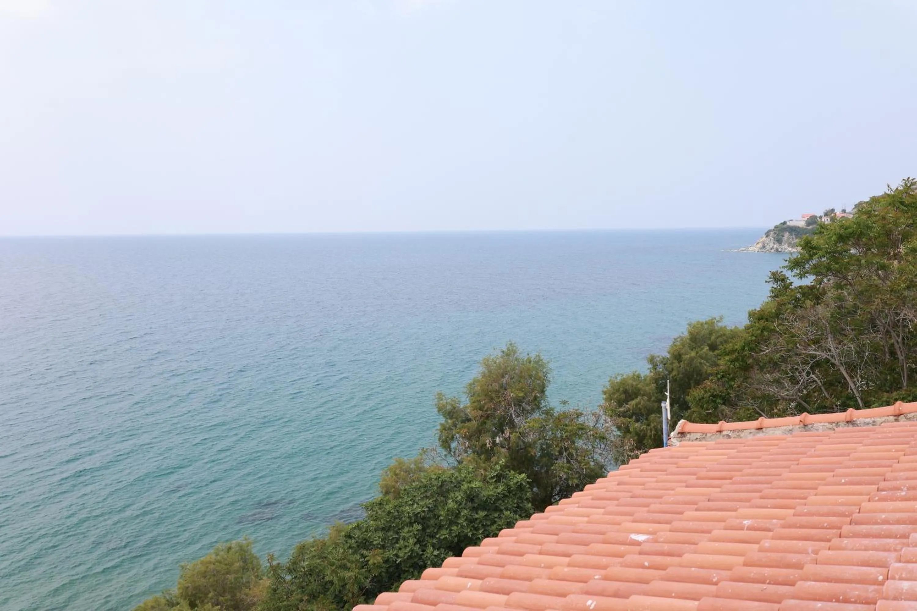 Paris-Irini Studios And Apartments