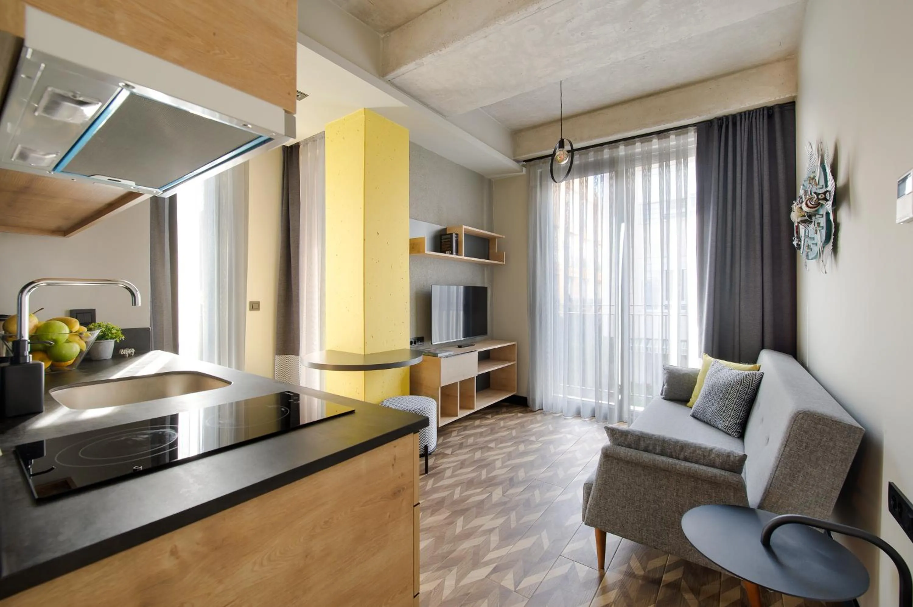 Kitchen or kitchenette in Trend Suites CYCLE