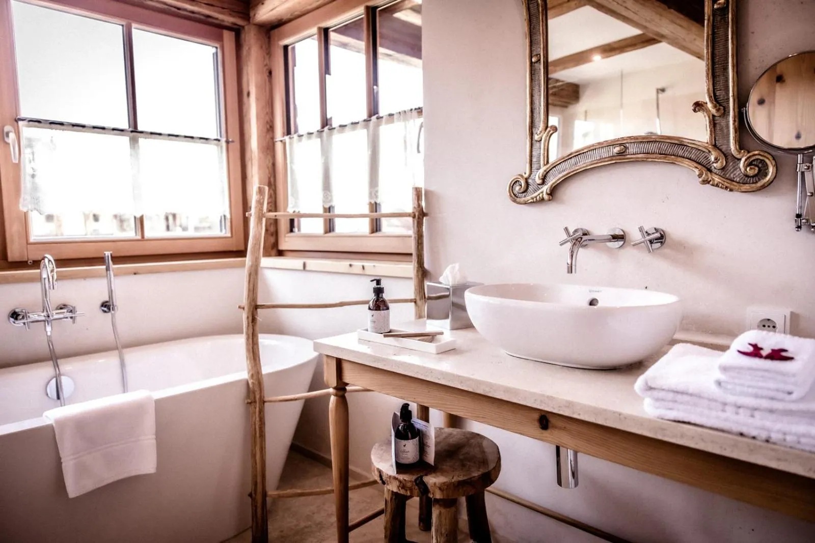 Bathroom in Kitzhof Mountain Design Resort, 4 Sterne Superior