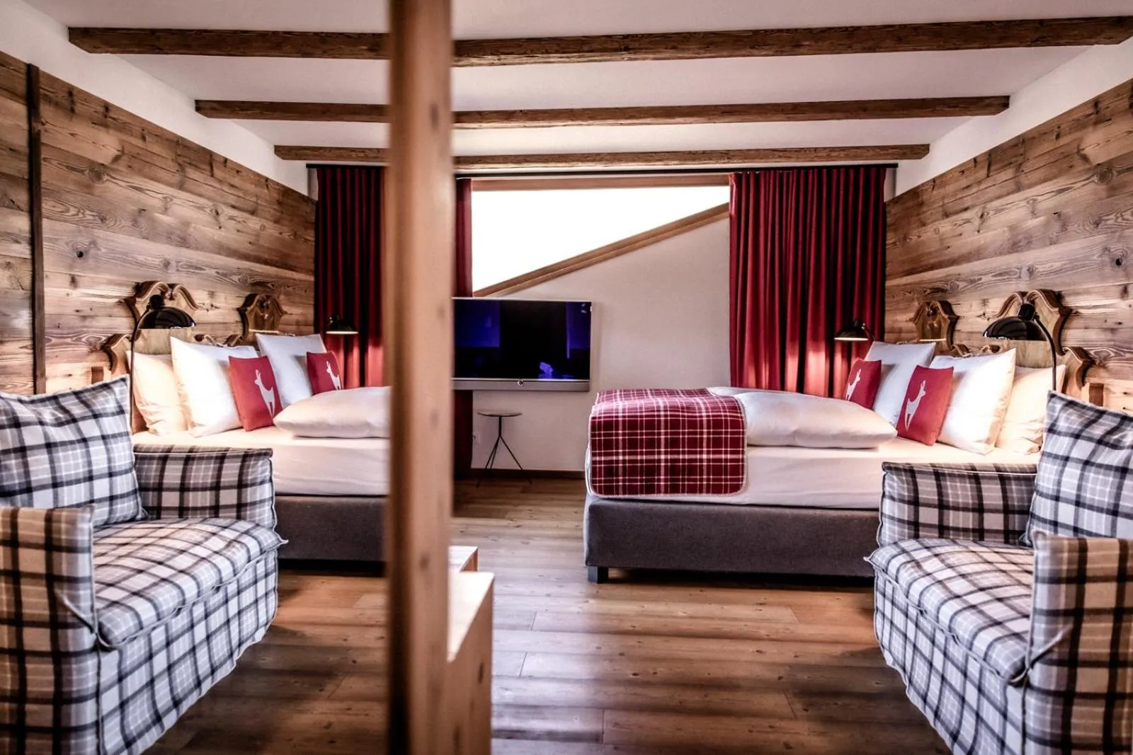 Bedroom, Bed in Kitzhof Mountain Design Resort, 4 Sterne Superior