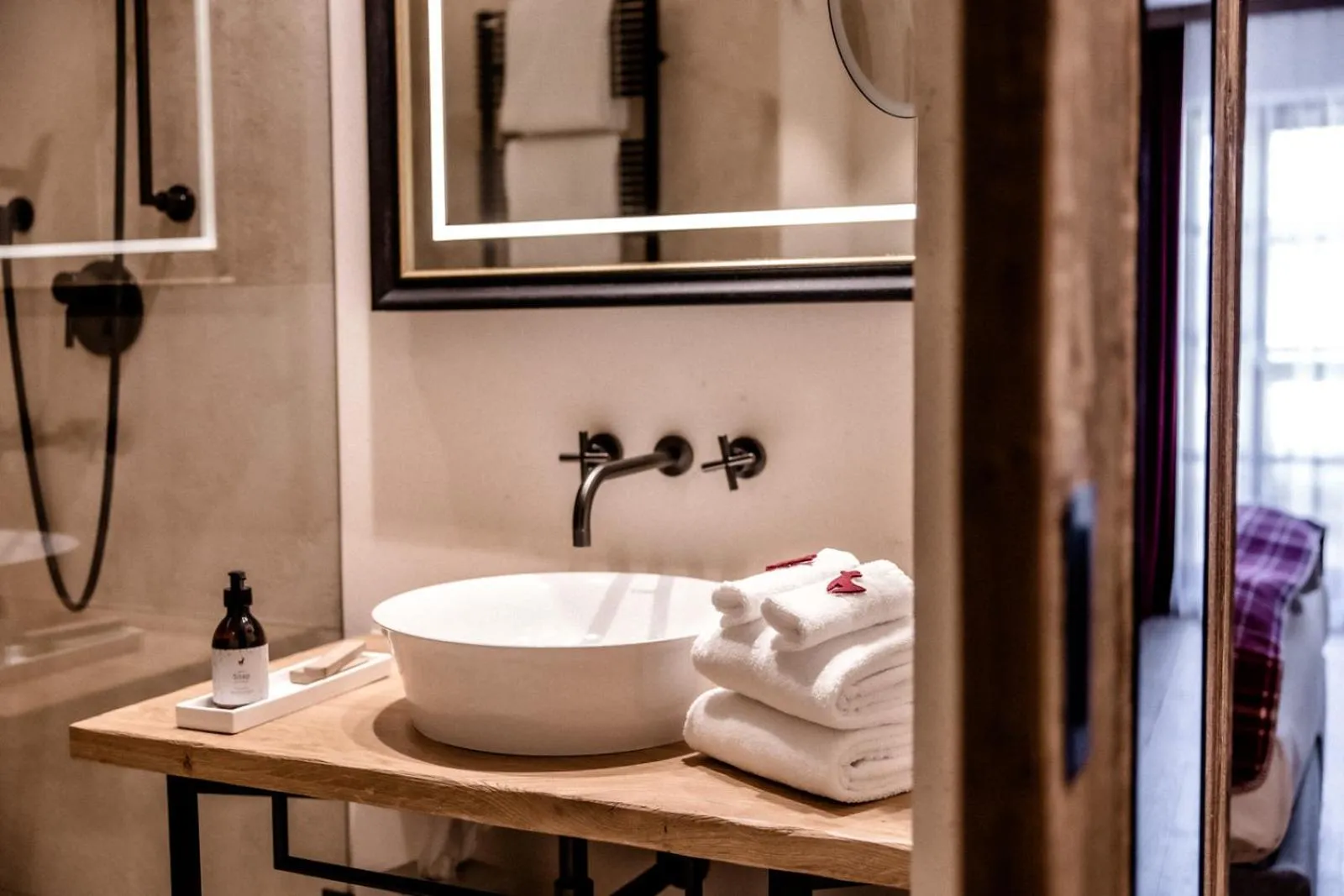Bathroom in Kitzhof Mountain Design Resort, 4 Sterne Superior