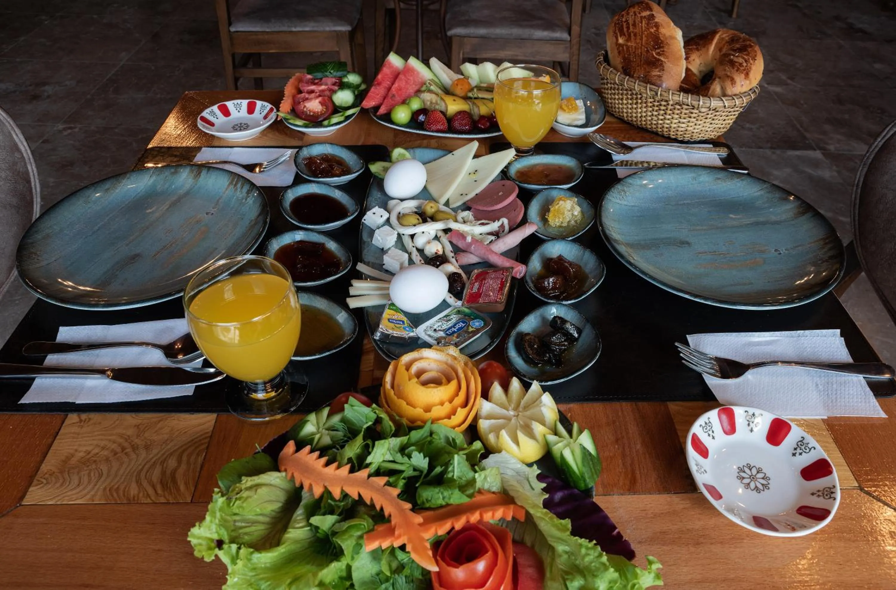 Property building in Sarnich Cave Suites