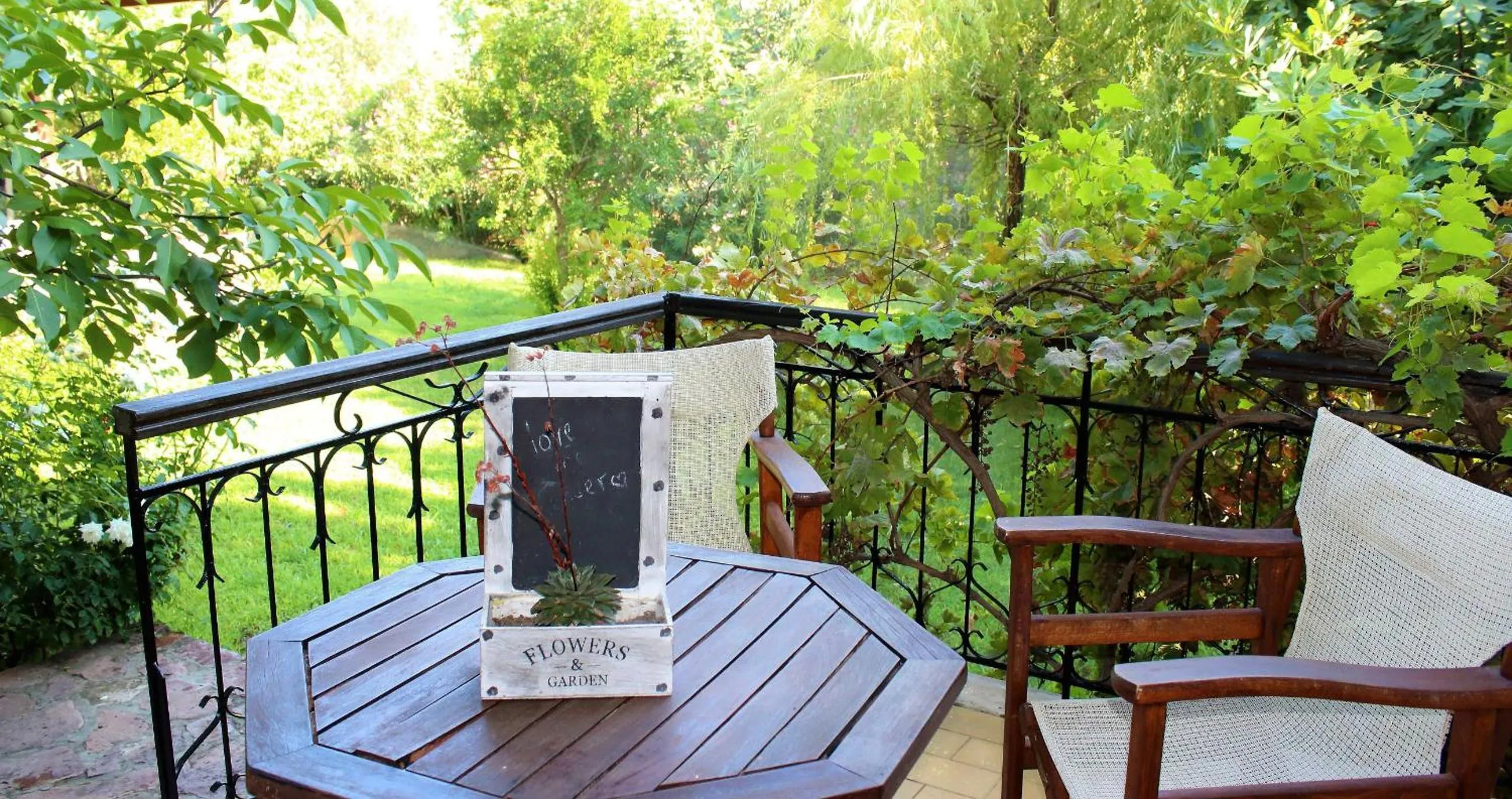 Balcony/Terrace in Nadia Apartments