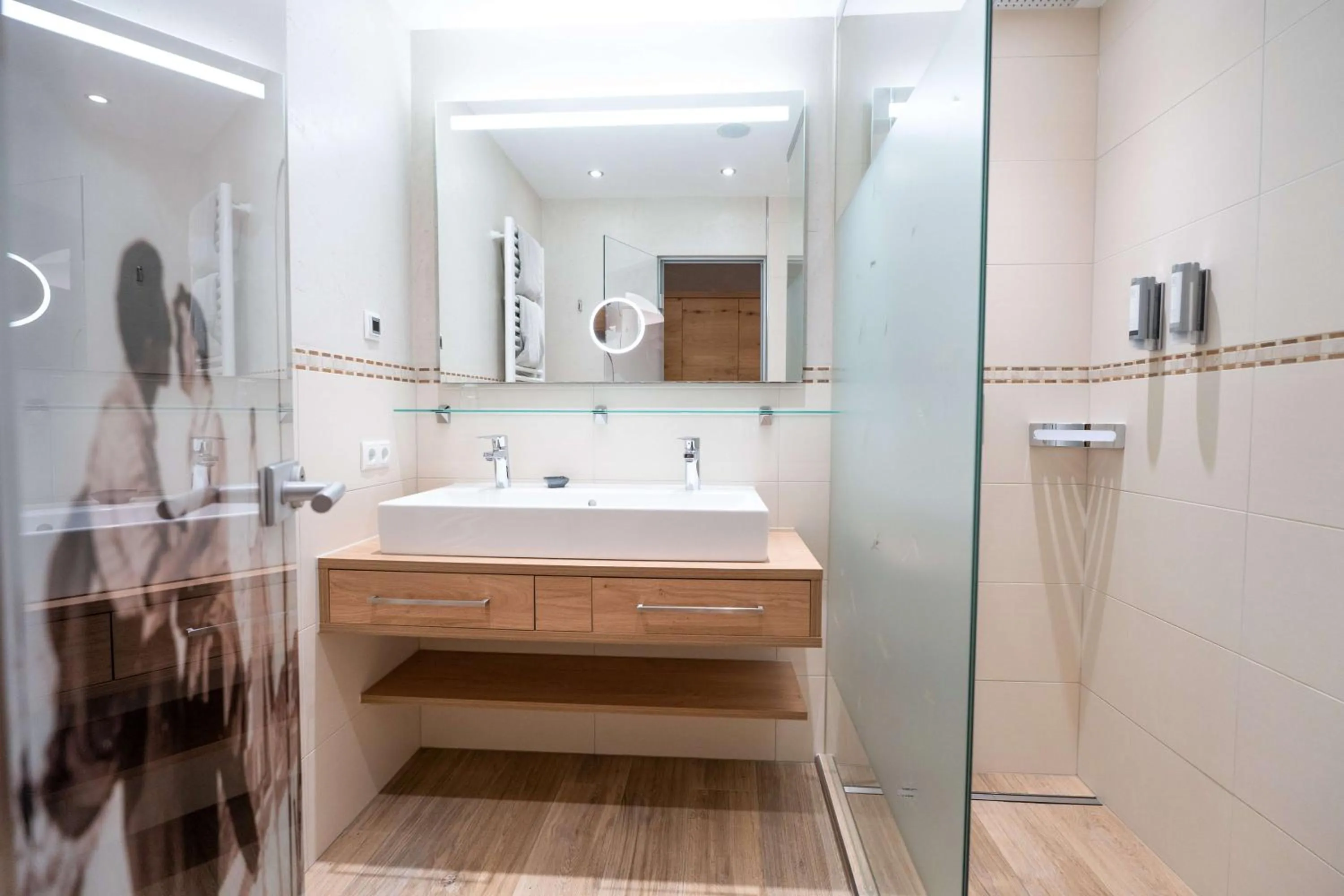 Bathroom in das Alois 4 Sterne Superior