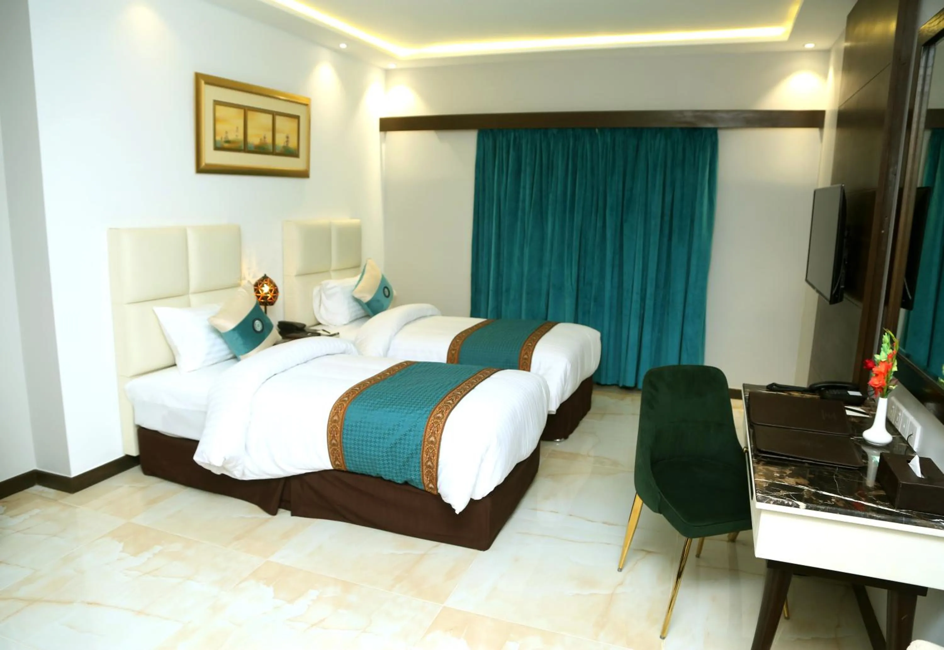 Business facilities, Bed in Faletti's Grand Hotel Multan